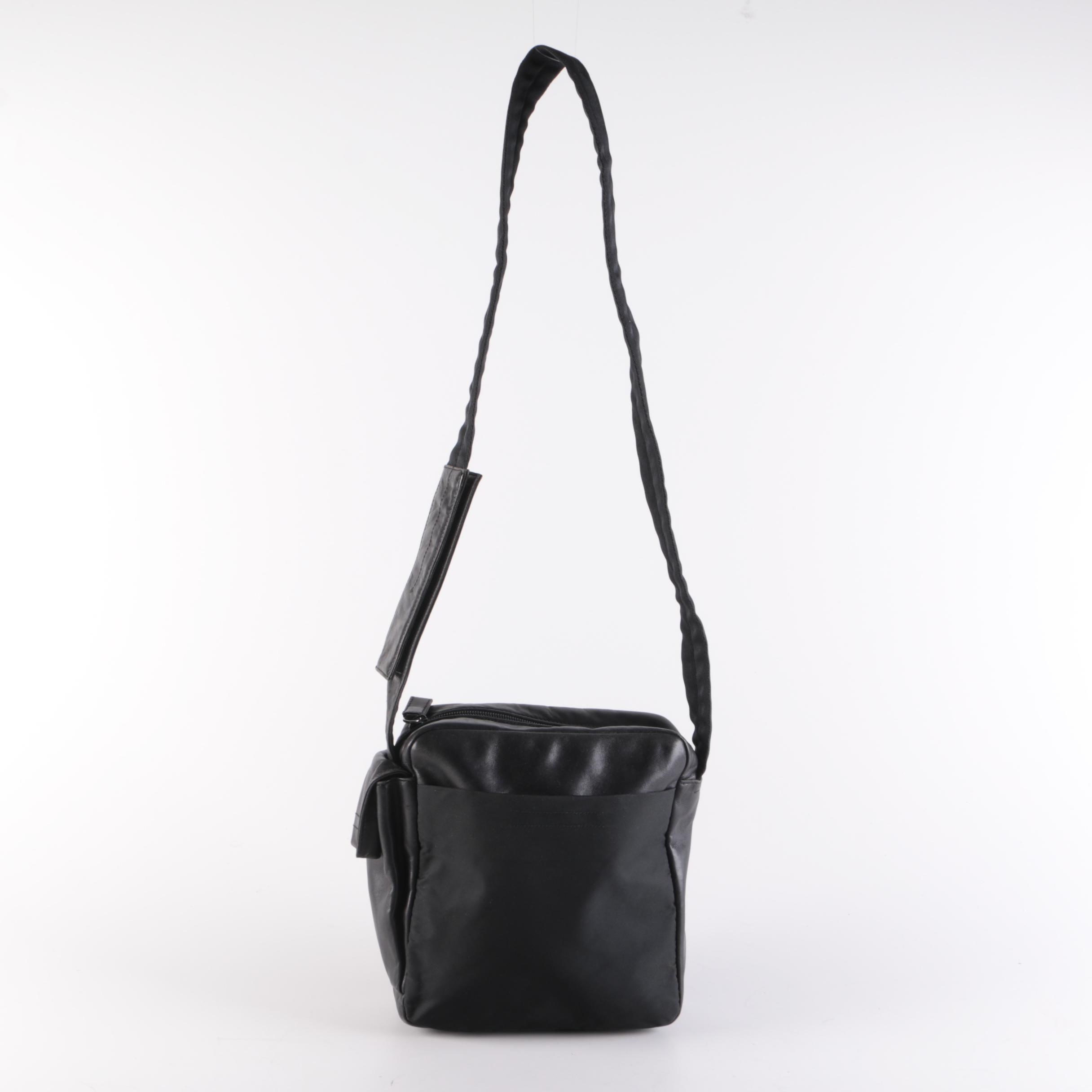 Prada Crossbody Bag in Black Leather and Nylon