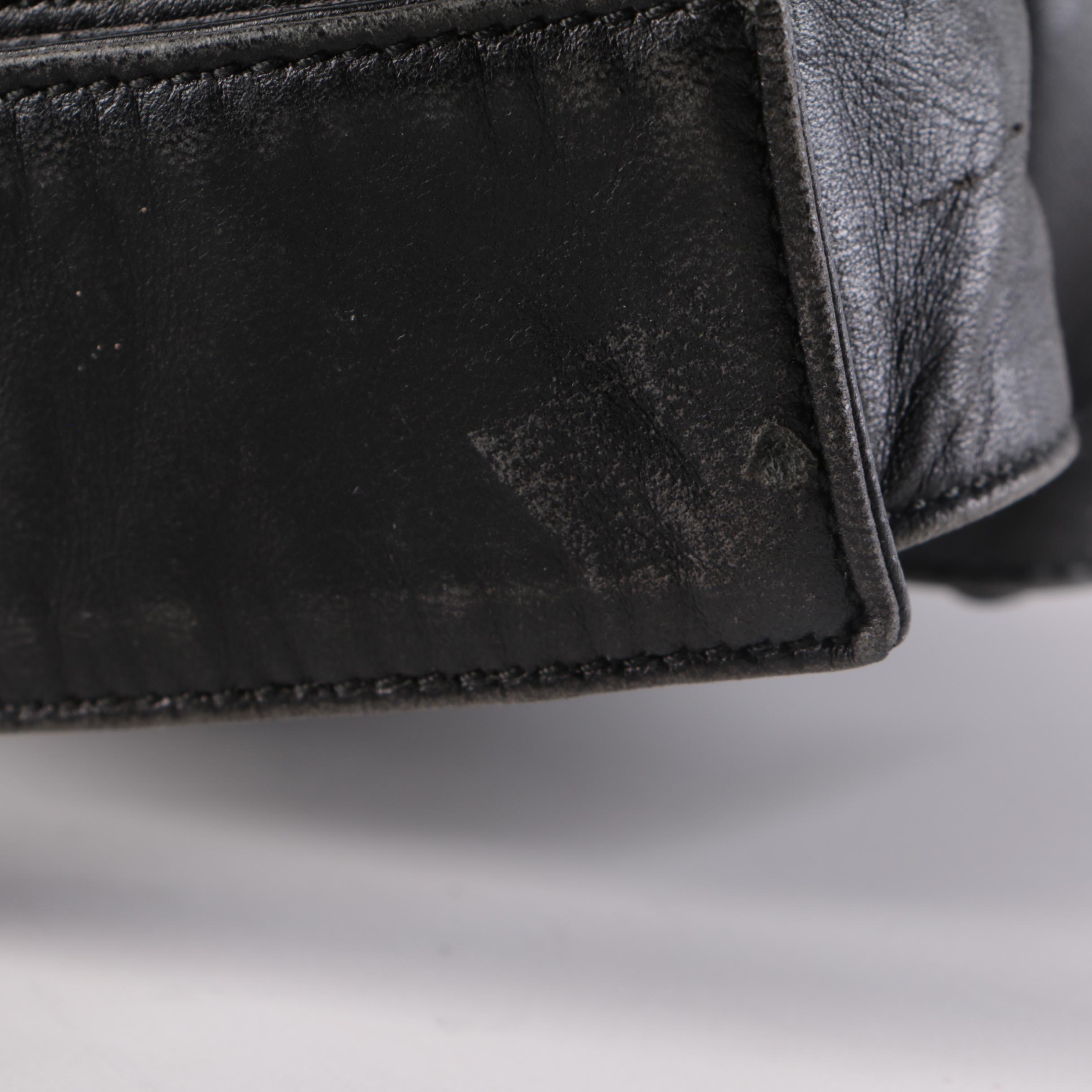 Prada Crossbody Bag in Black Leather and Nylon