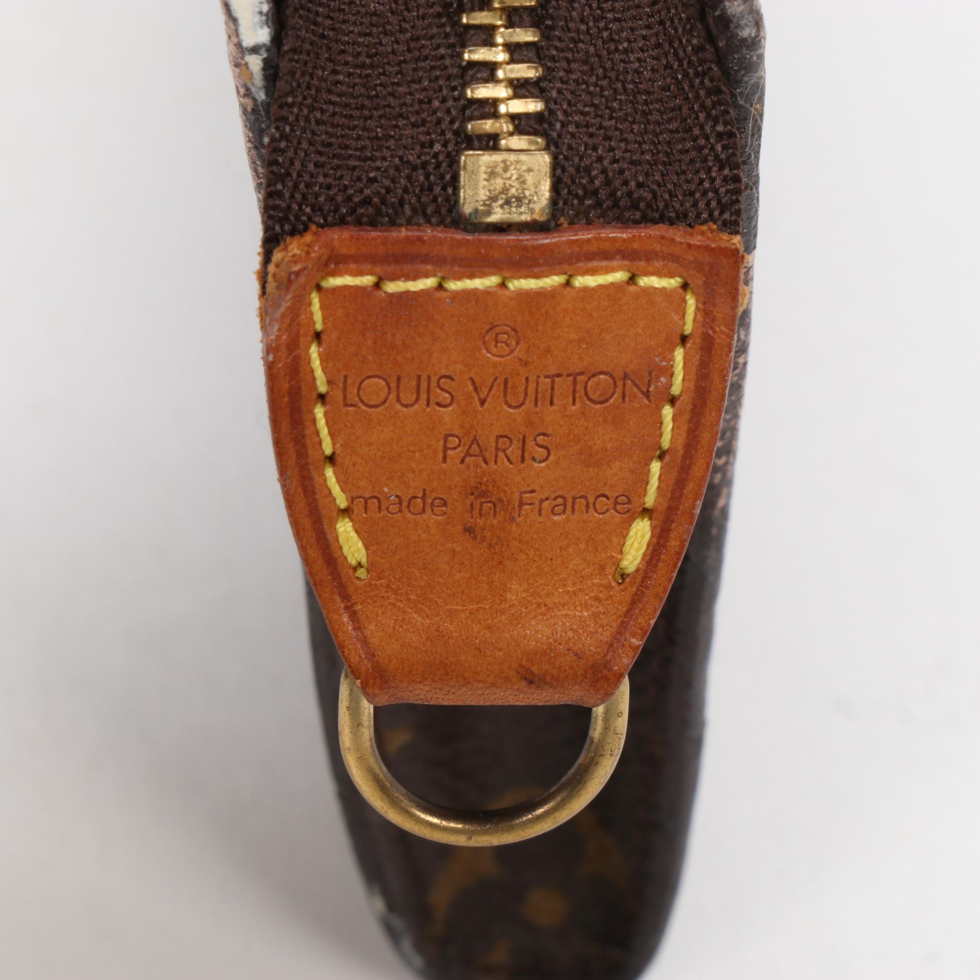 Louis Vuitton Bucket GM Pouch in Monogram Canvas