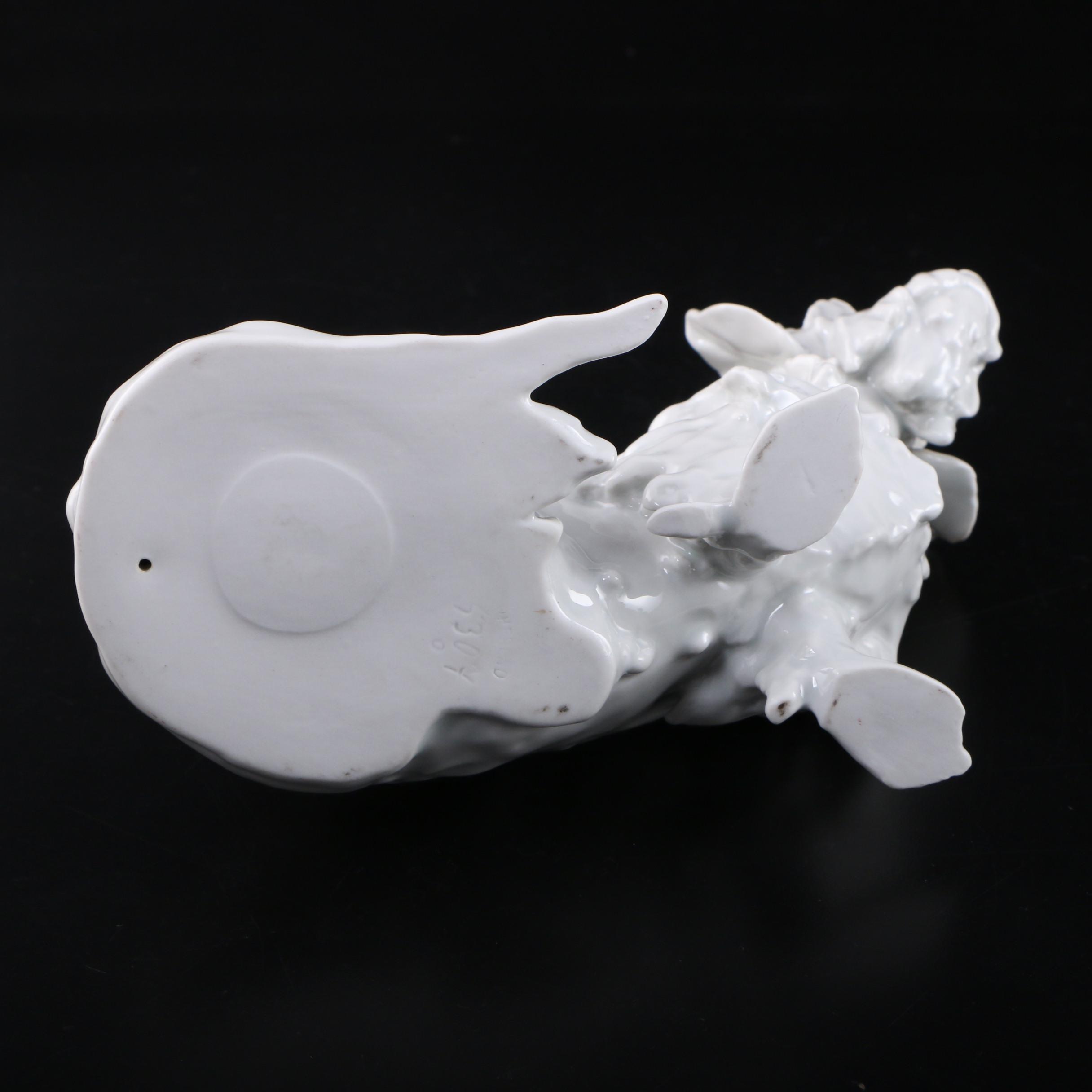 Herend White Porcelain Dachshund Figurine