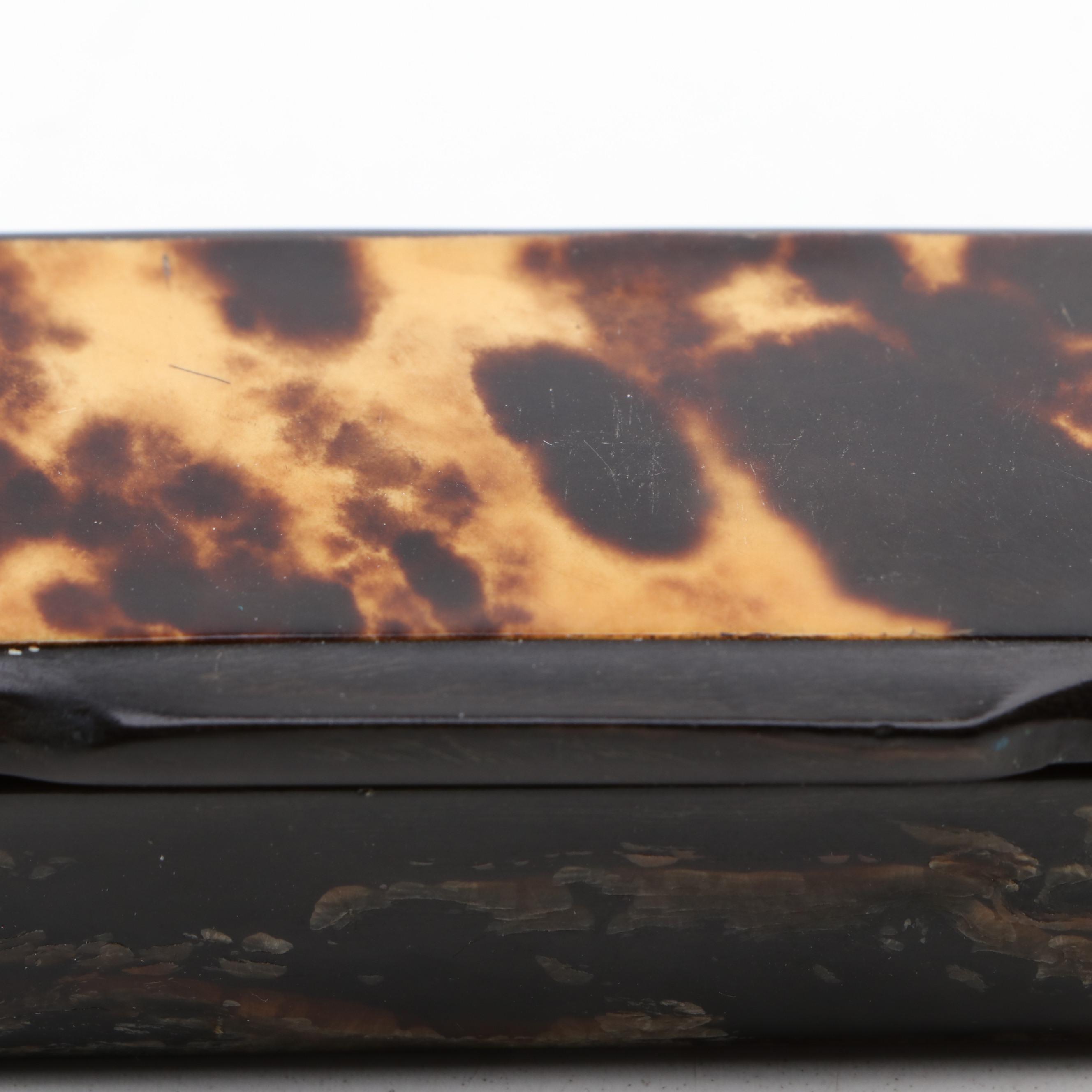 Carved Horn and Tortoiseshell Snuff Box, 19th Century