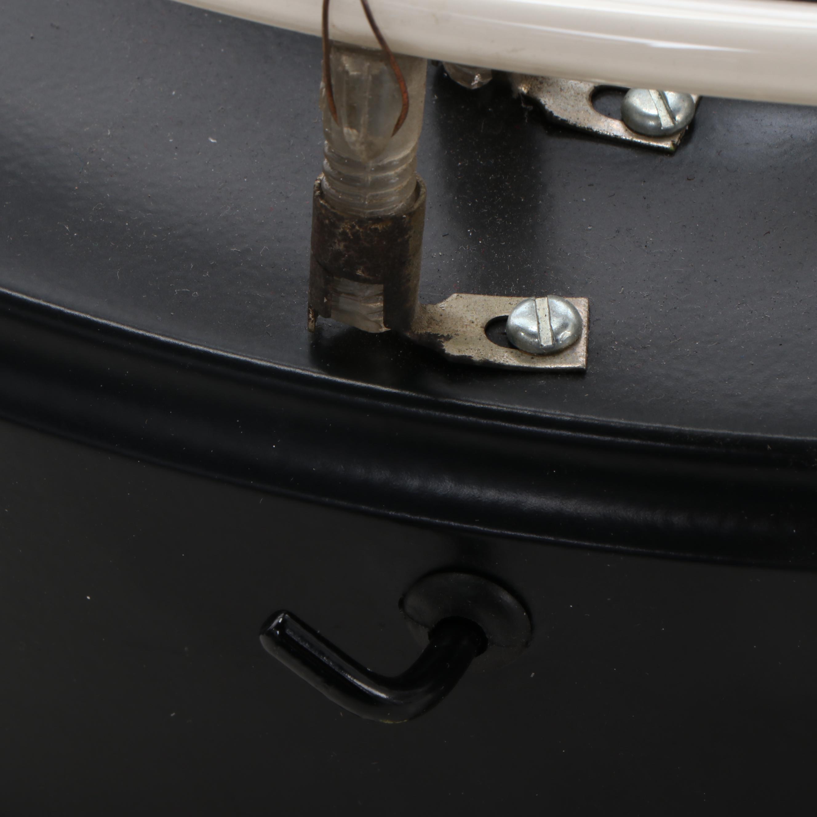 Whistling Oyster Restored  Black Shane Neon Clock