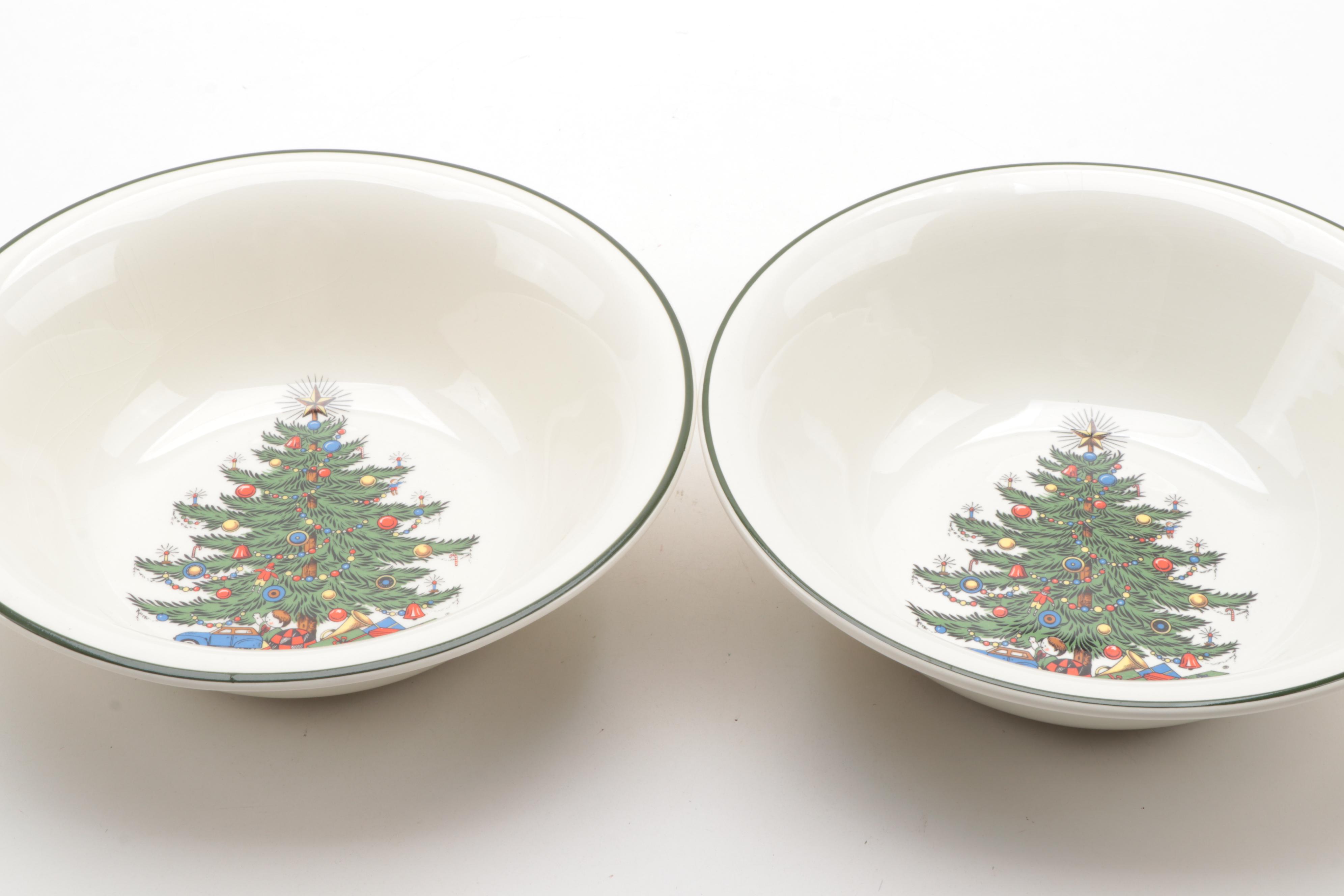 Cuthbertson "Christmas Tree" Ceramic Dinnerware, 1985–2001
