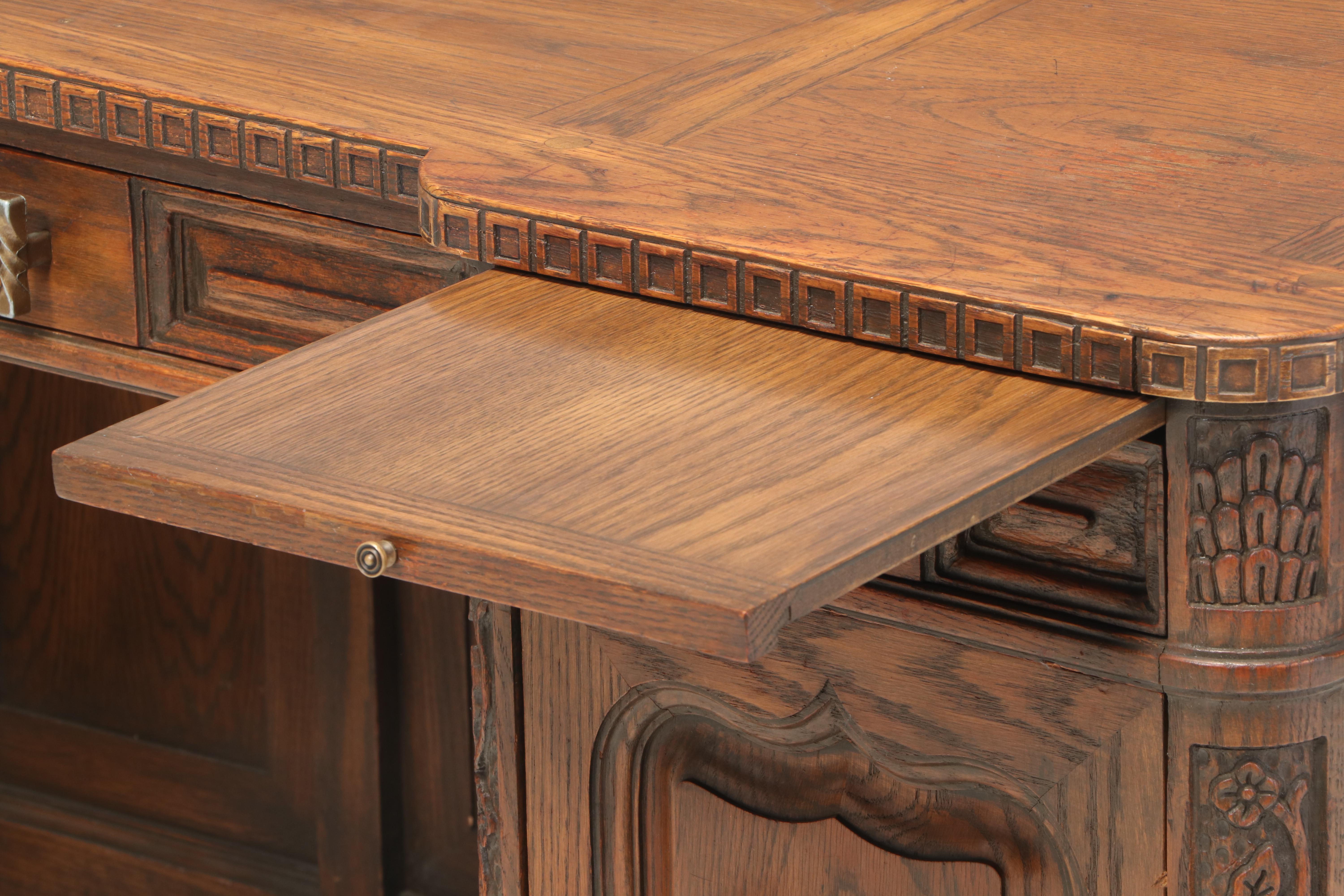 RomWeber Oak Single-Pedestal Desk, Mid to Late 20th Century