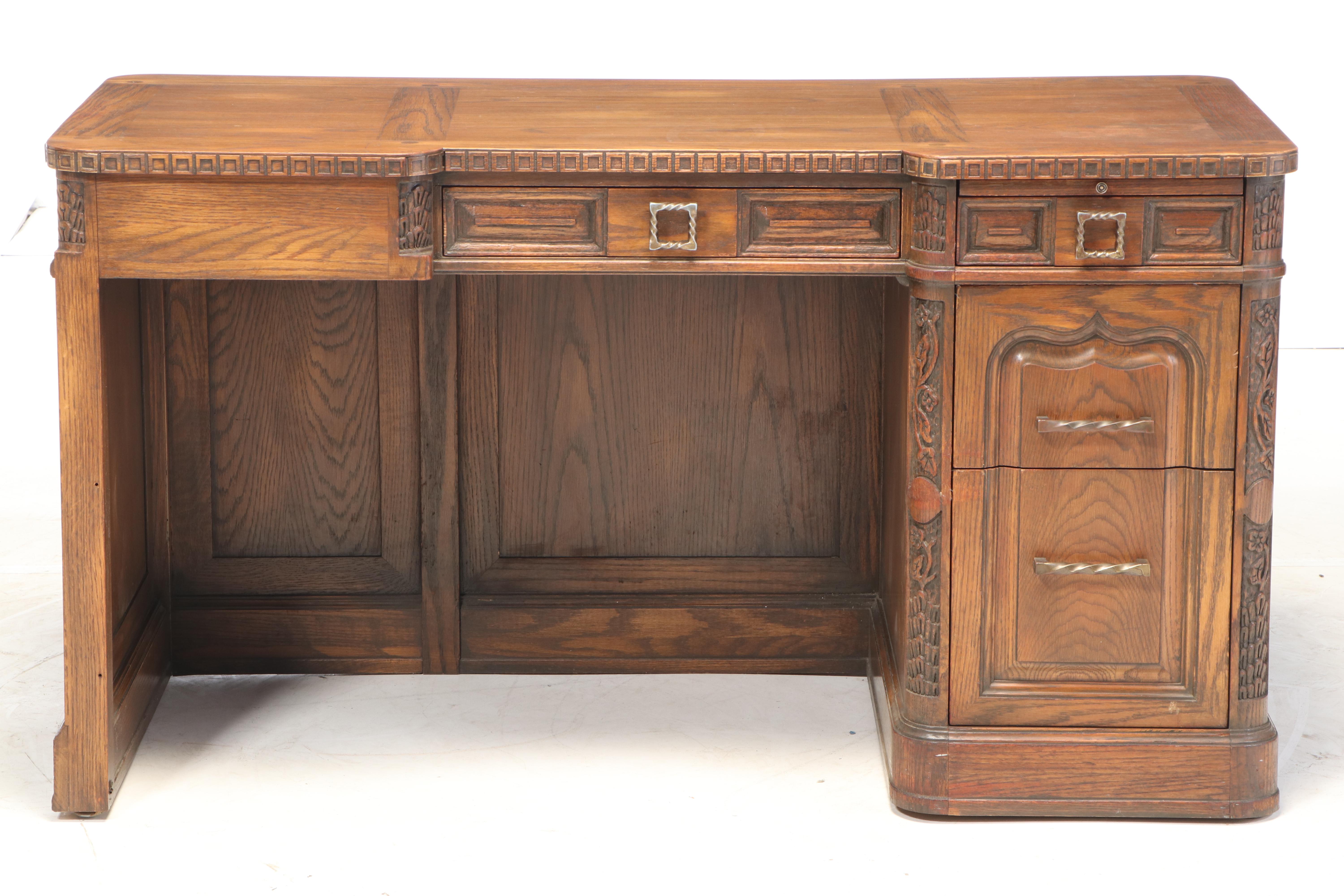 RomWeber Oak Single-Pedestal Desk, Mid to Late 20th Century