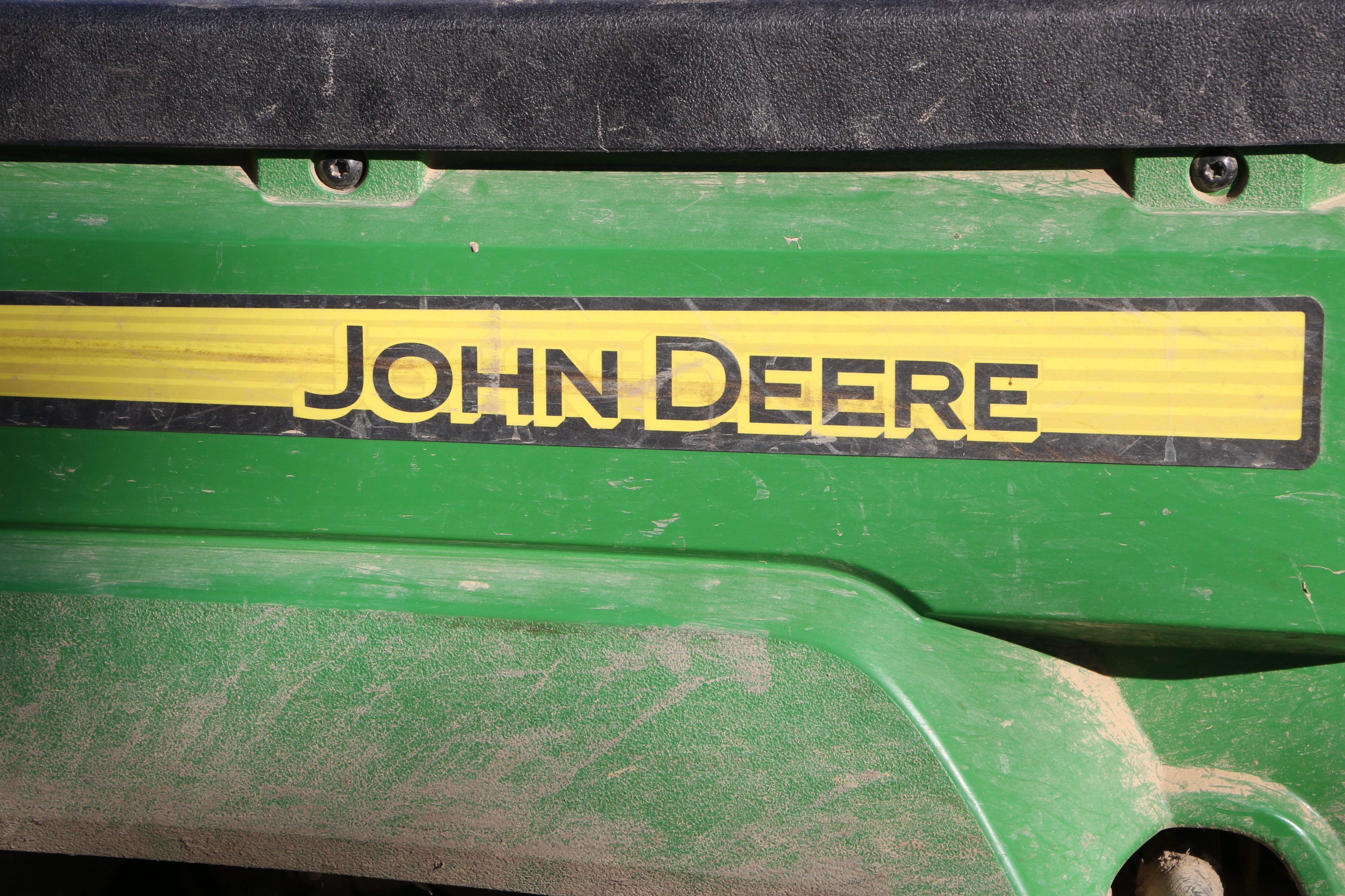 John Deere XUV590i Gator Crossover Utility Vehicle