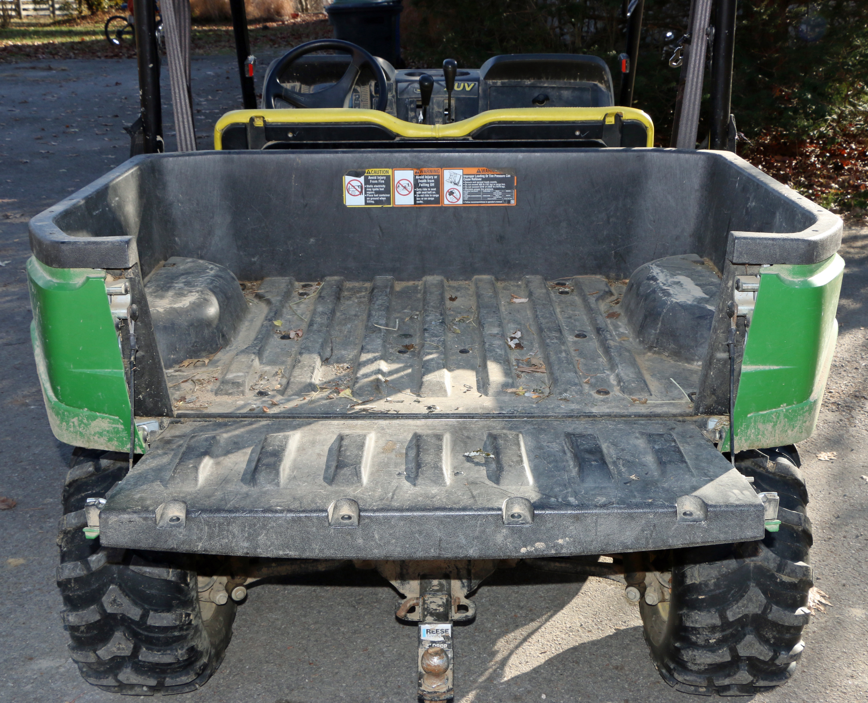 John Deere XUV590i Gator Crossover Utility Vehicle