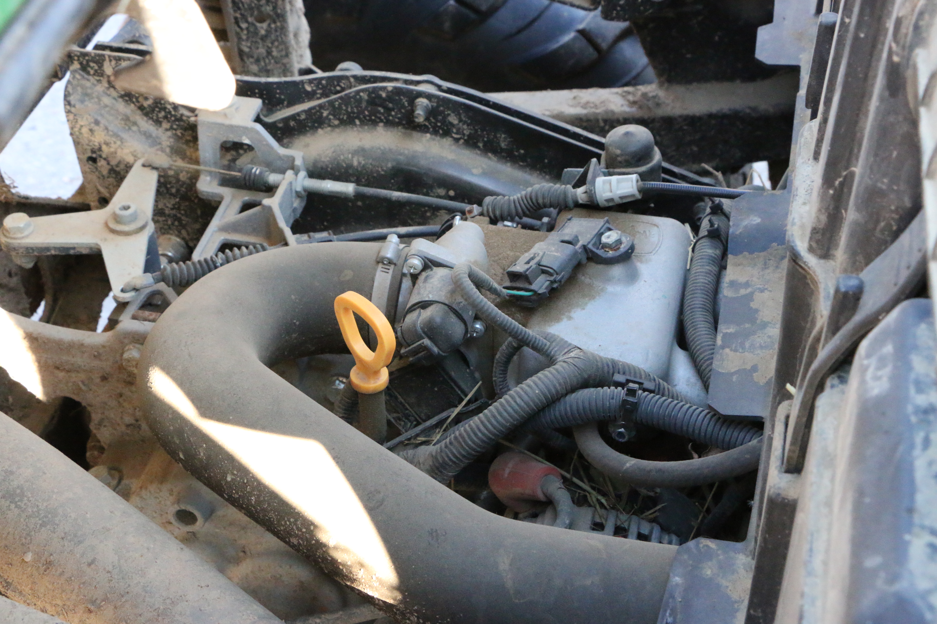 John Deere XUV590i Gator Crossover Utility Vehicle