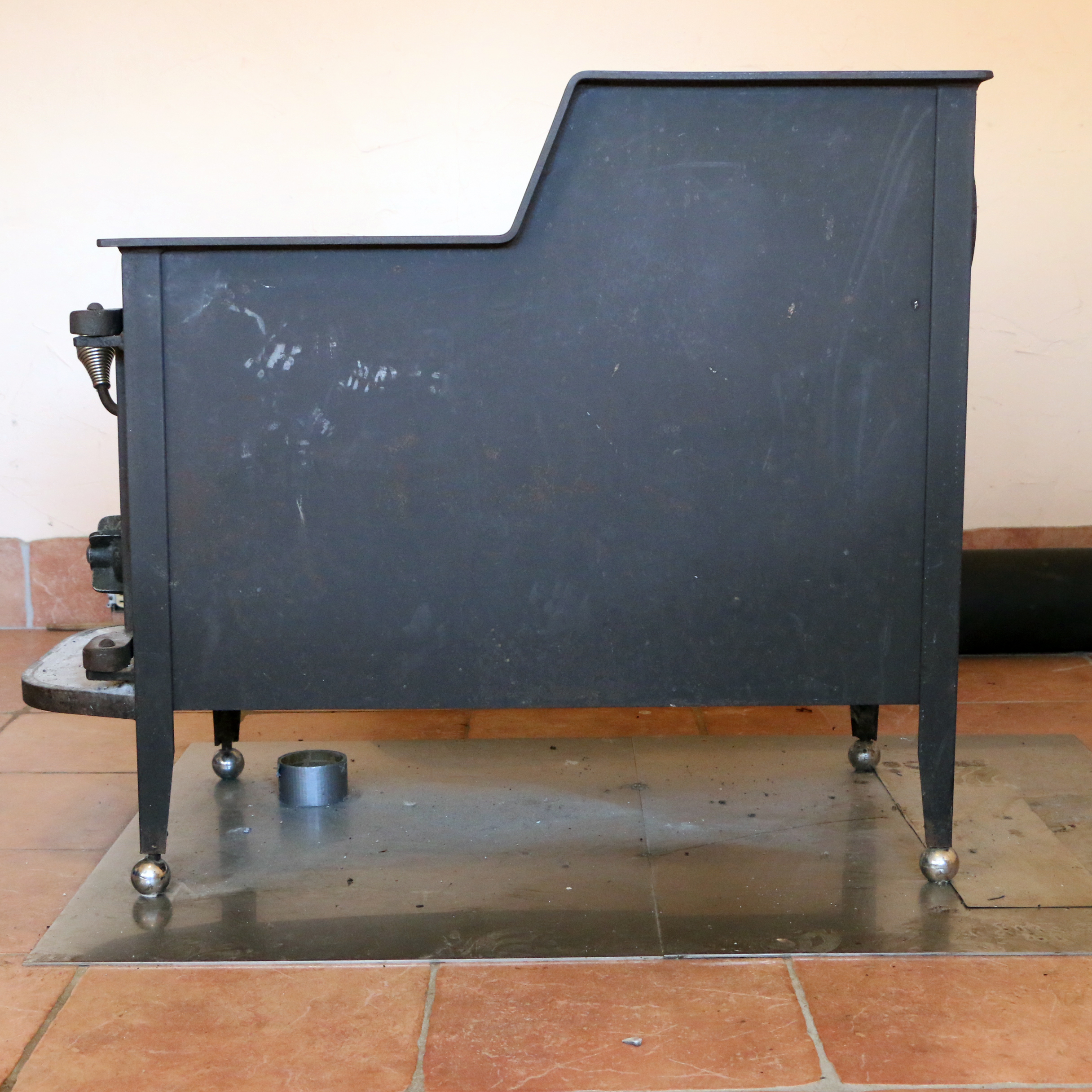 Fisher "Mama Bear" Cast Iron Wood-Burning Stove