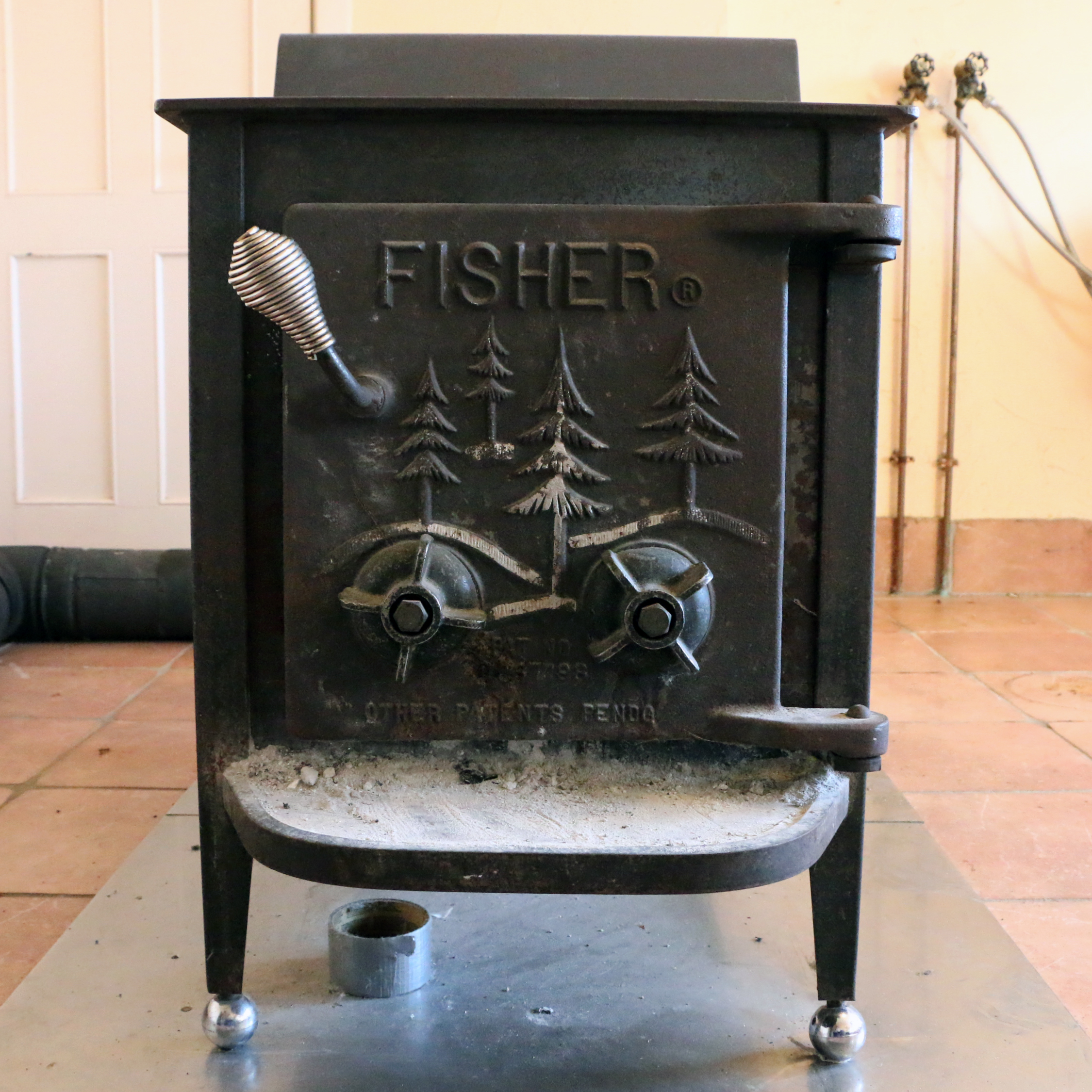 Fisher "Mama Bear" Cast Iron Wood-Burning Stove