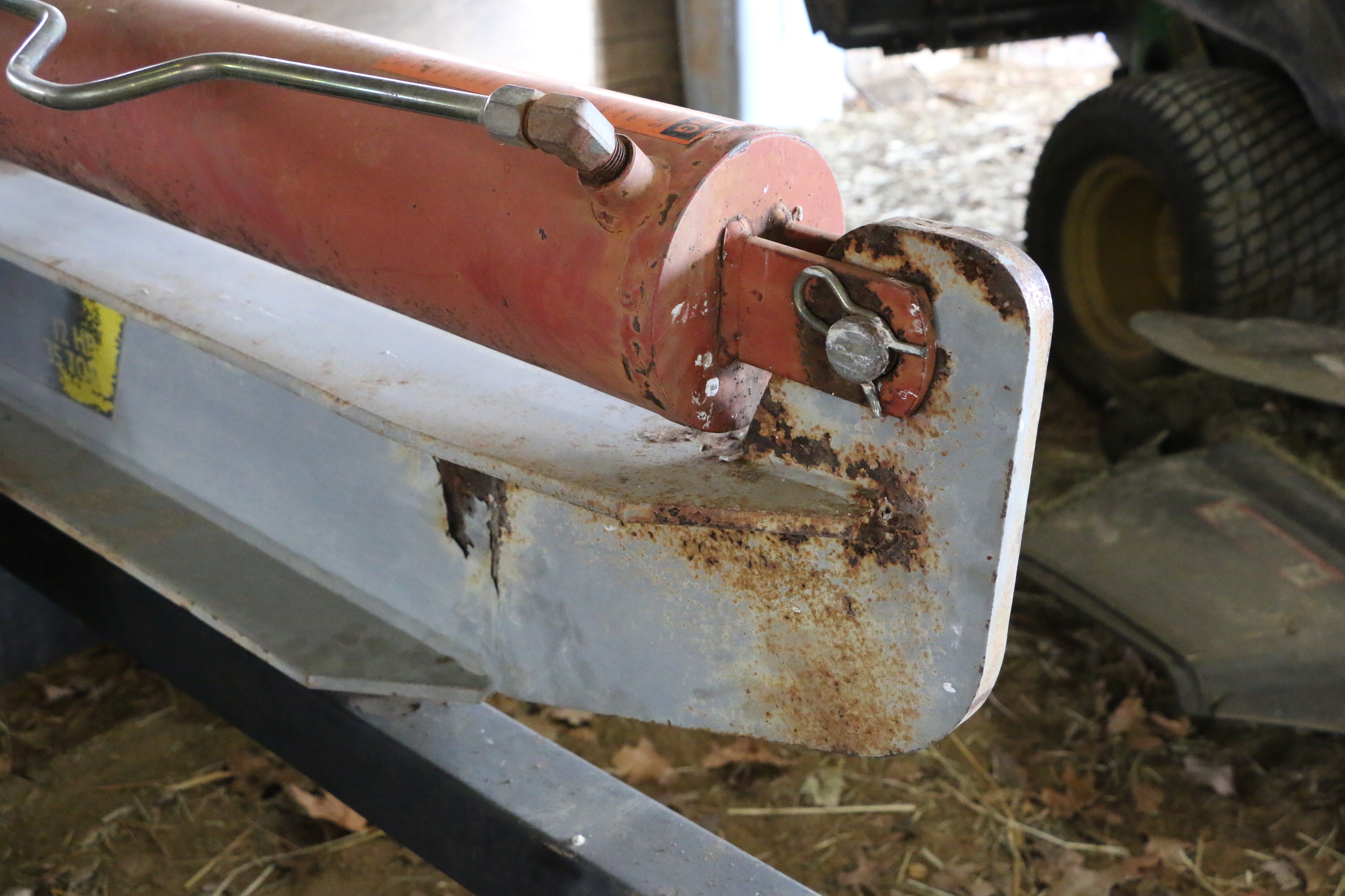 Tractor Supply Co. Log Splitter