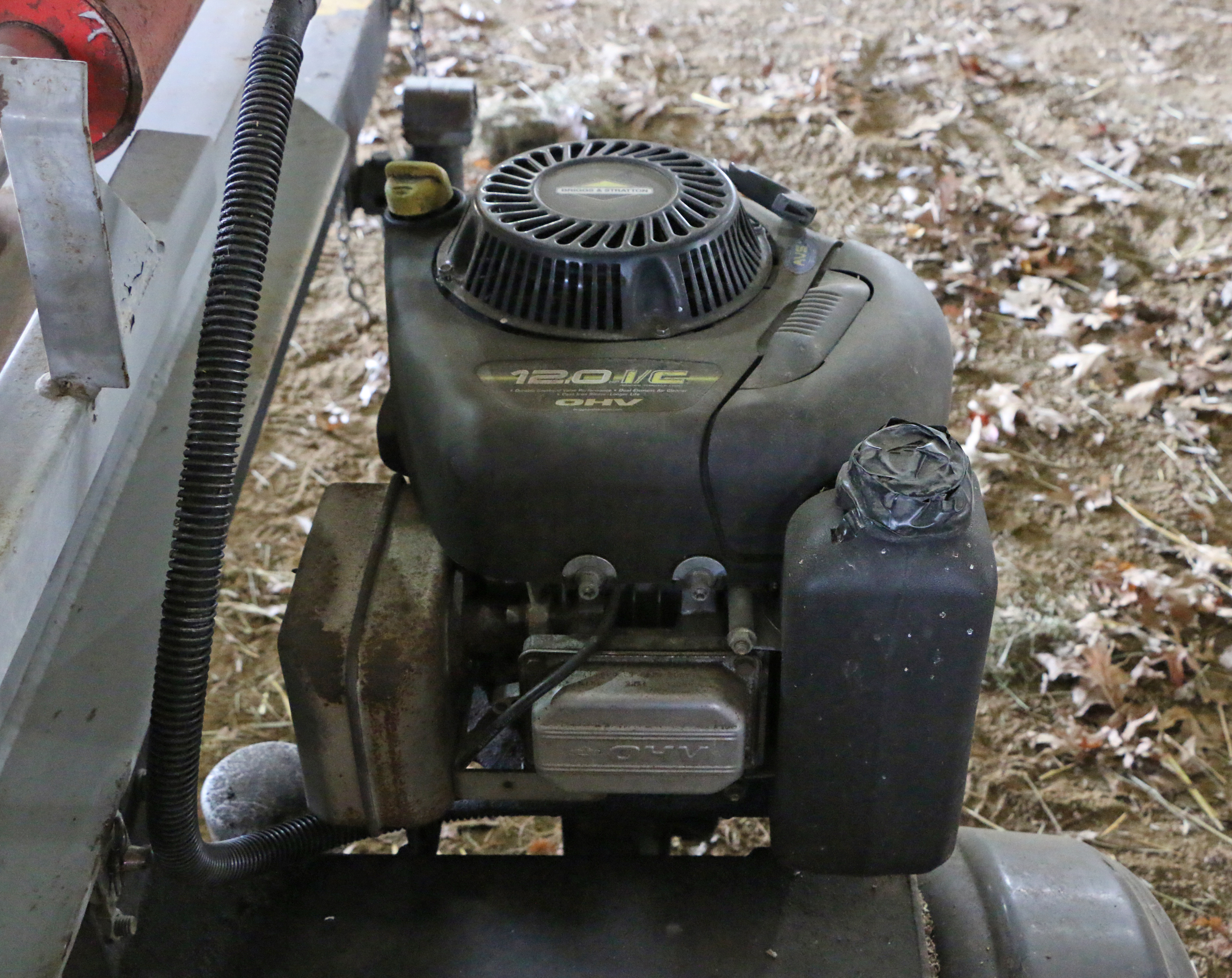 Tractor Supply Co. Log Splitter