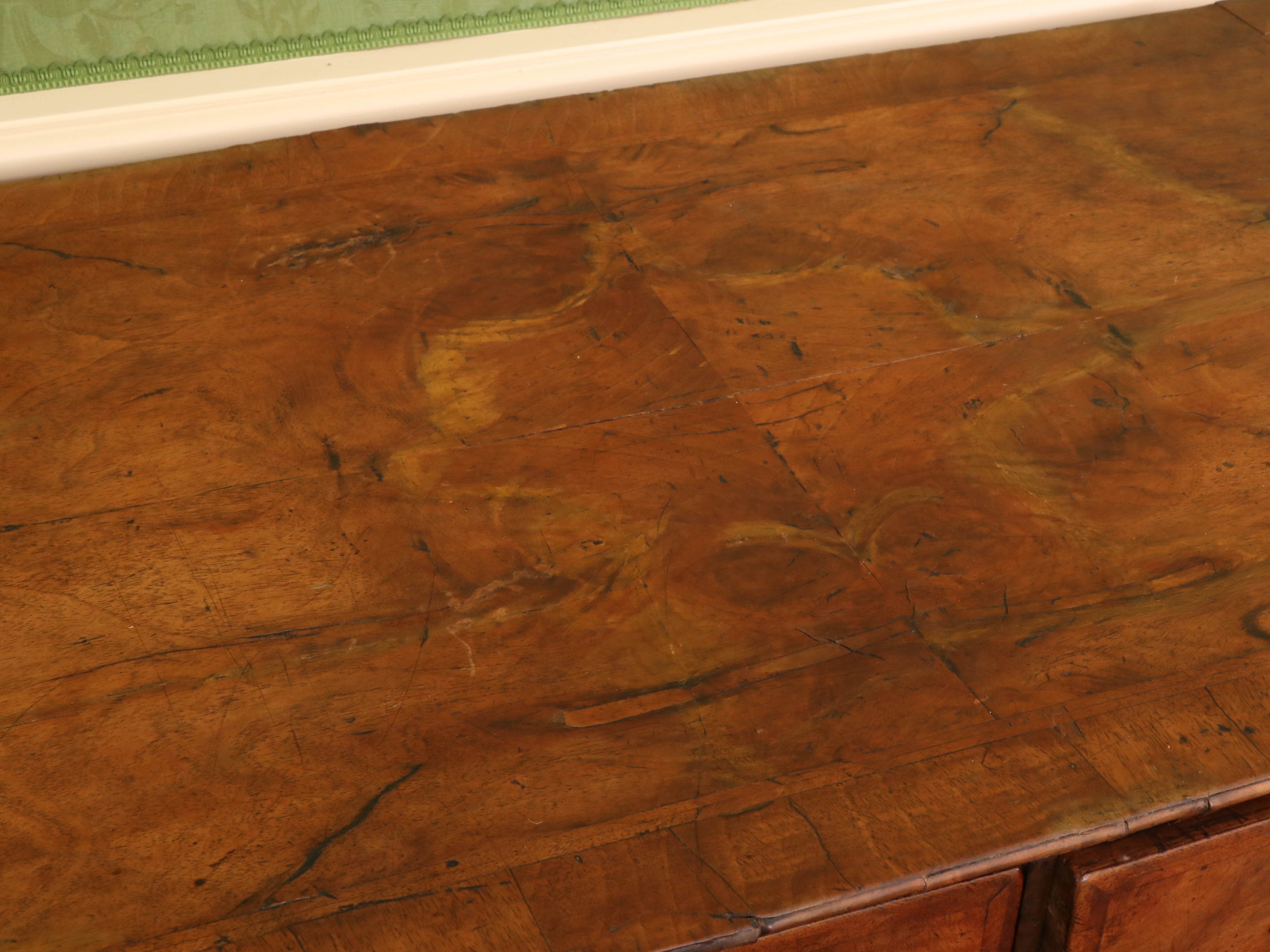 George II Walnut and Featherbanded Chest of Drawers, Mid-18th Century