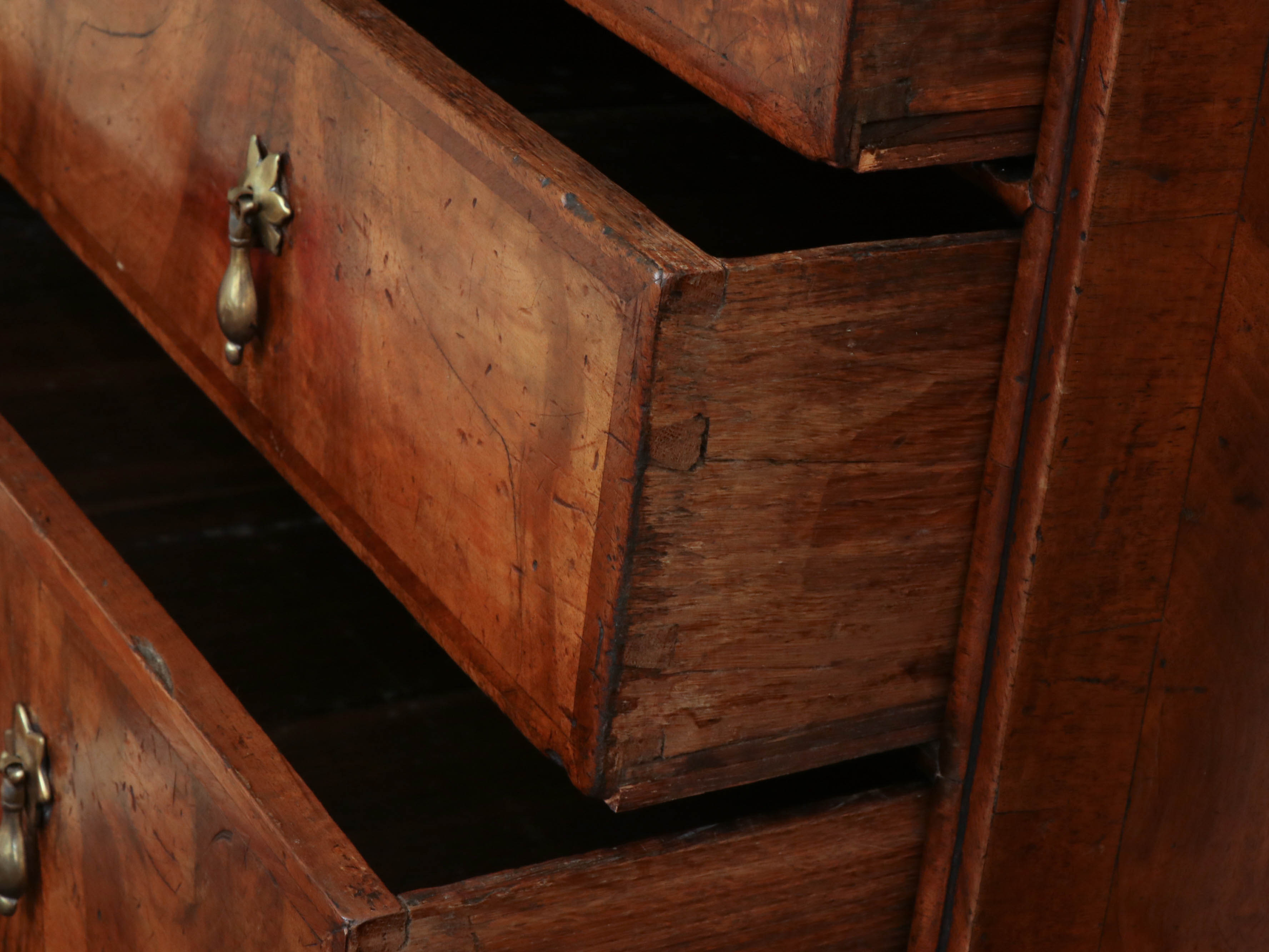 George II Walnut and Featherbanded Chest of Drawers, Mid-18th Century