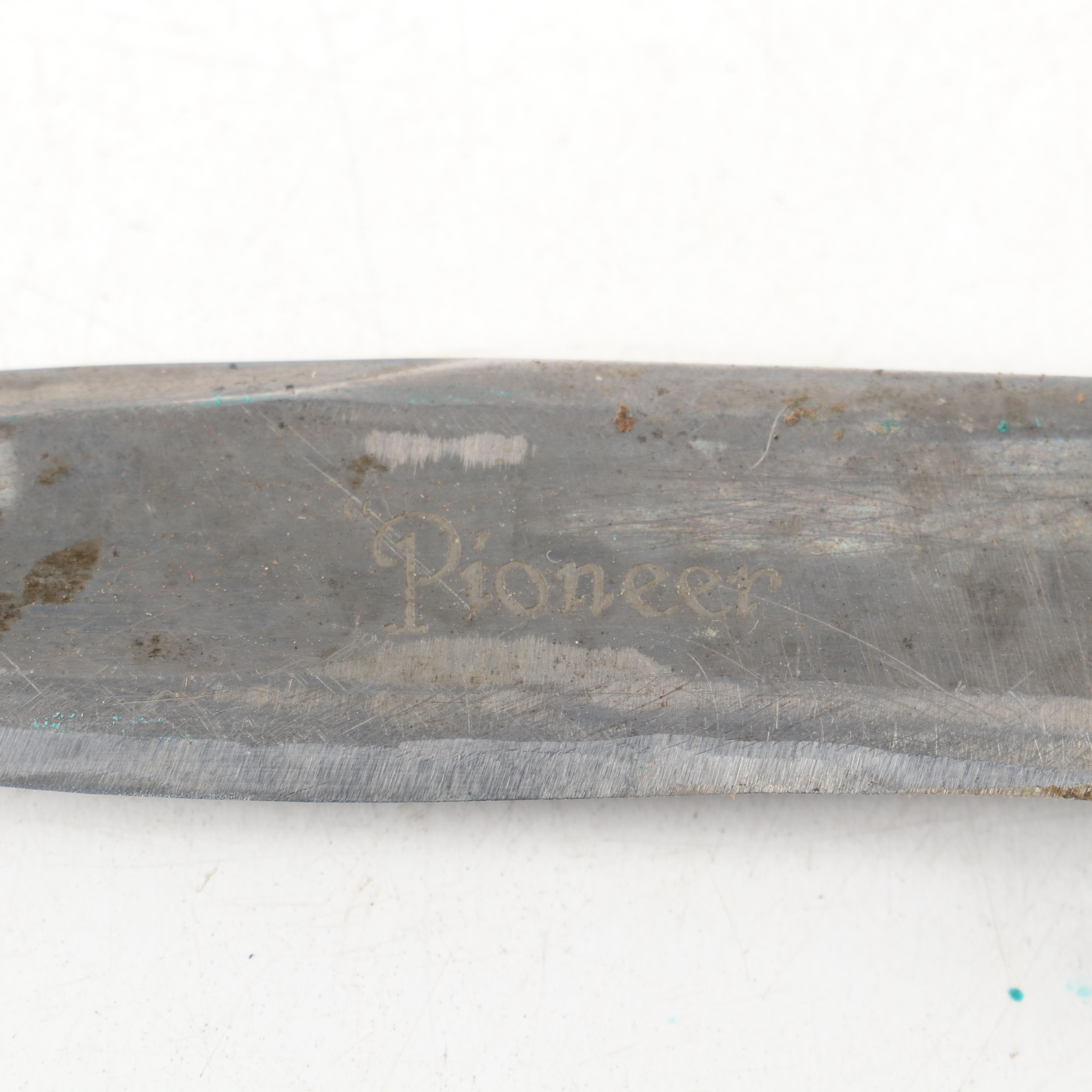 Wade & Butcher of Sheffield "Pioneer" Hunting Knife, Gaff and Other Knives