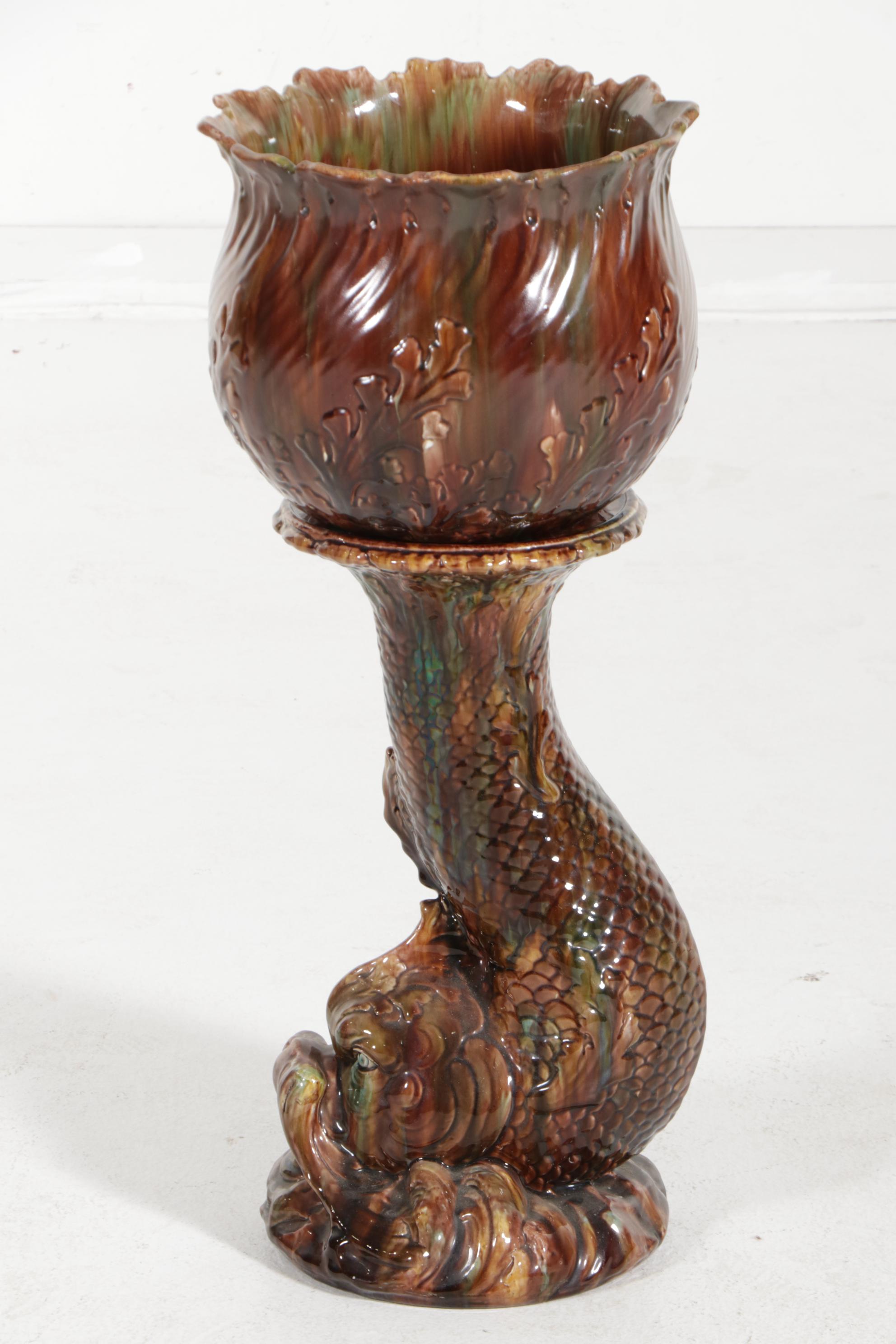 Wannopee Ceramic Majolica Leaf-Form Jardinière on Dolphin Stand