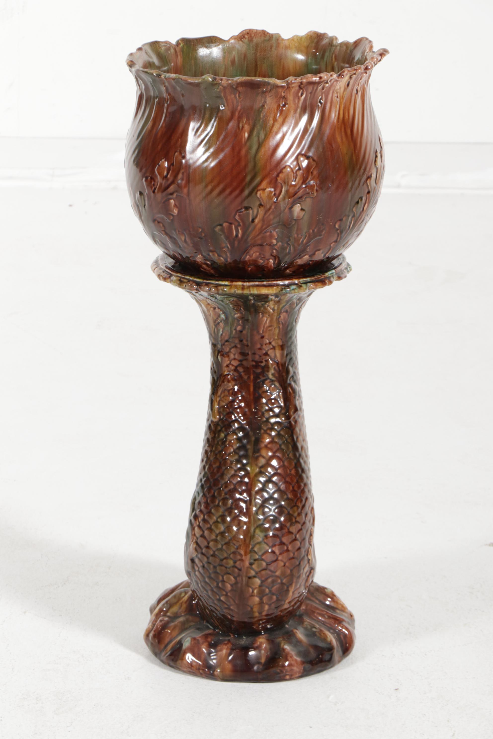 Wannopee Ceramic Majolica Leaf-Form Jardinière on Dolphin Stand