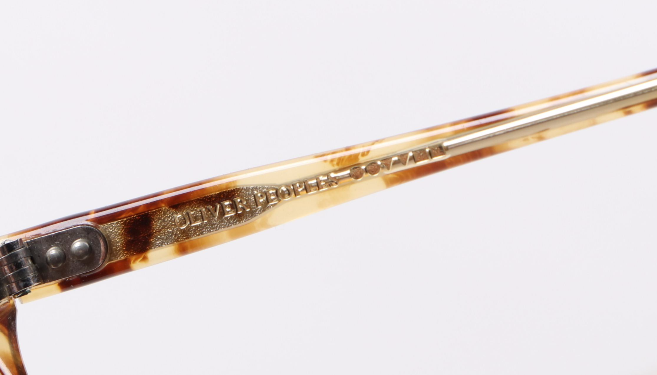 Oliver Peoples Finley Prescription Sunglasses and Morgenthal Frederics Case