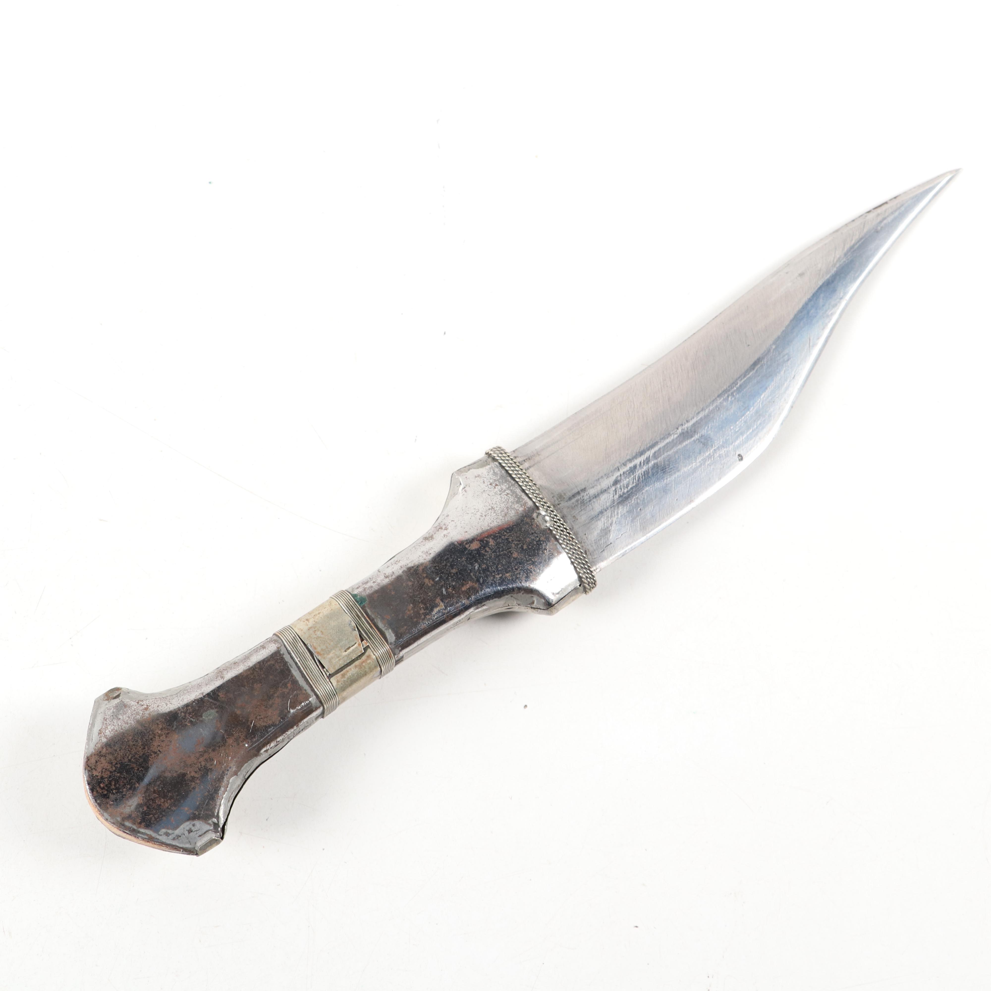 Bedouin Shibriya Style Dagger with Arabic Inscription, 20th Century