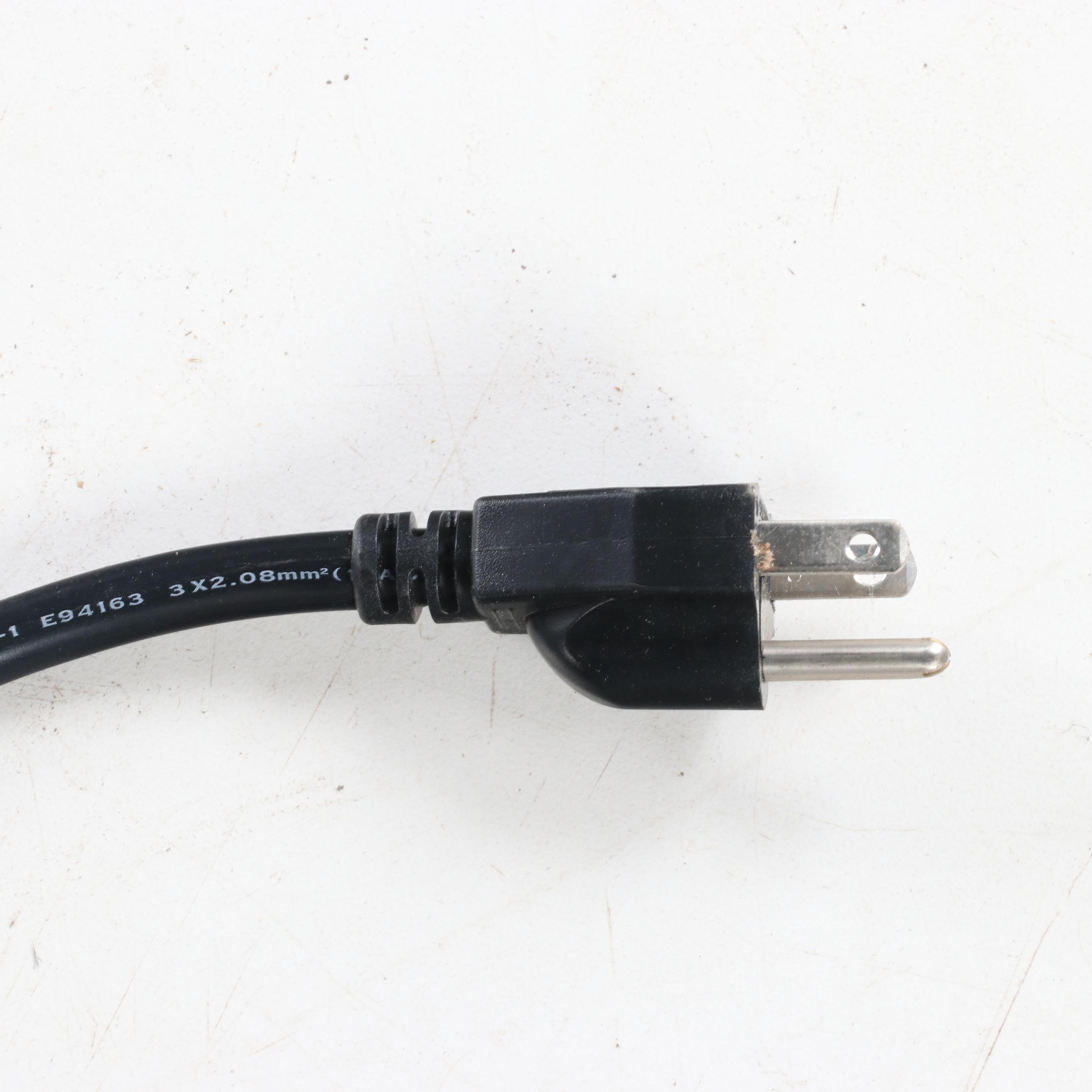 Porter Cable 890 Series Corded Electric Router with Rockler Work Table