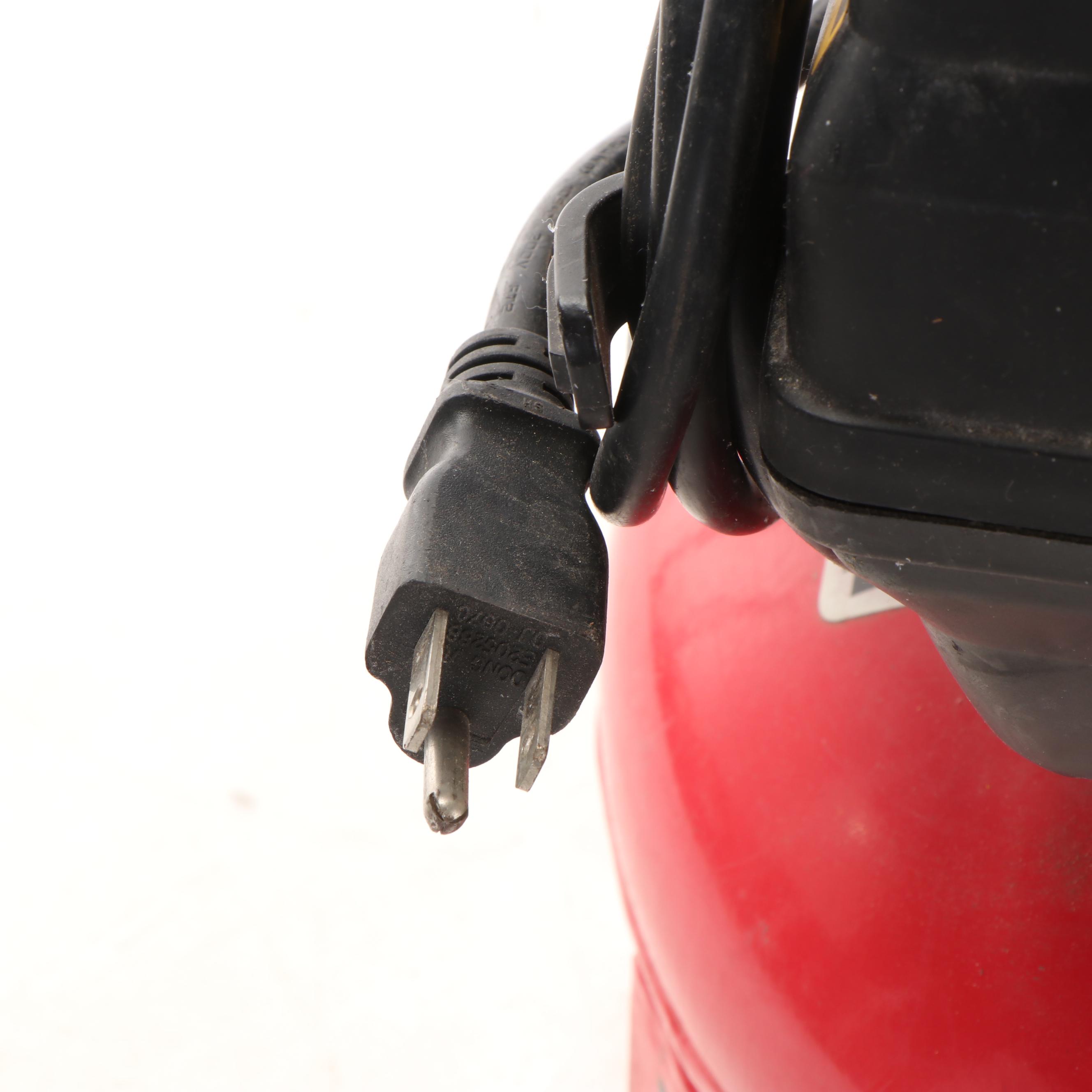 Central Pneumatic 3 Gallon, 100 PSI Oilless Pancake Air Compressor