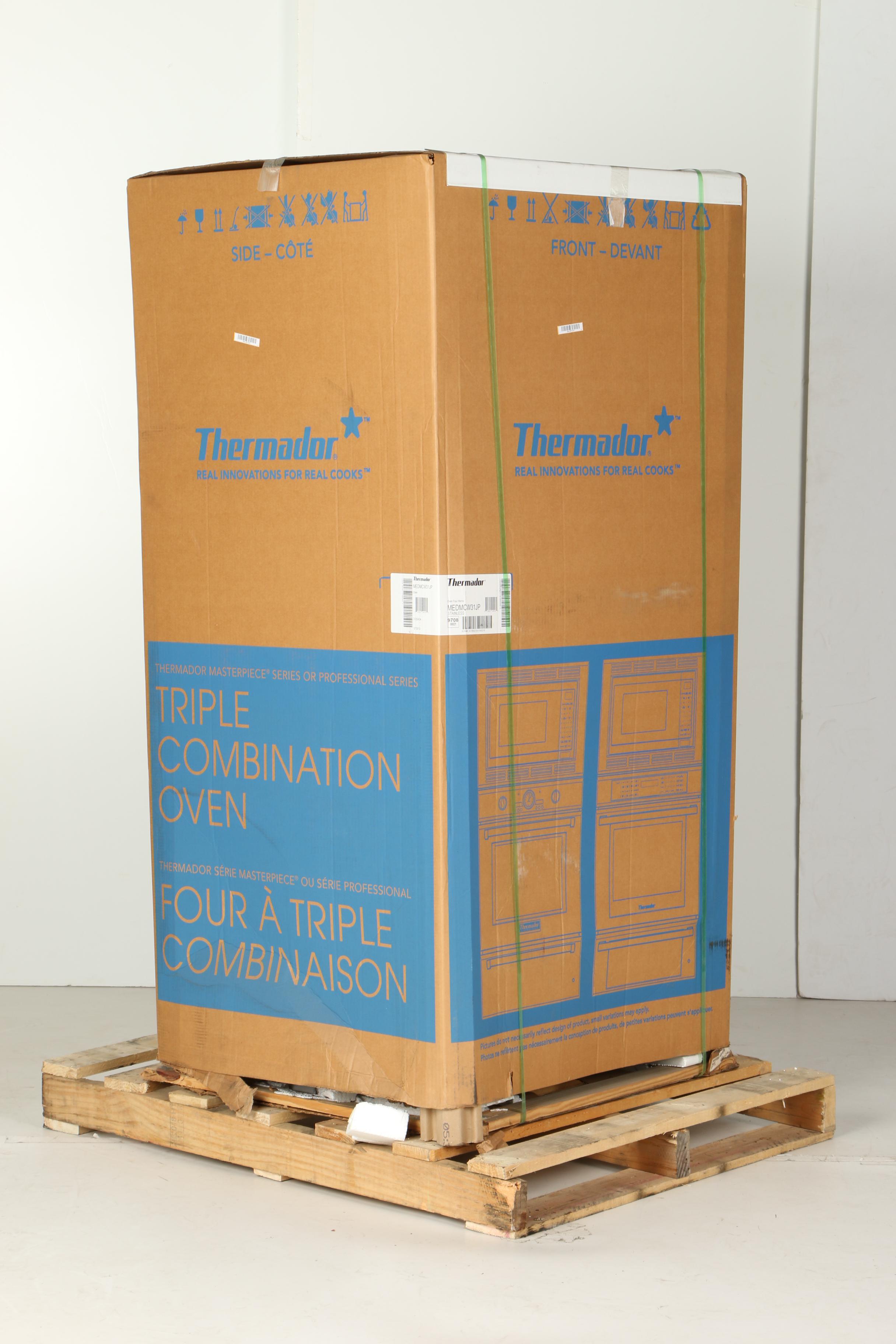 Thermador Masterpiece Series 30" Triple Combination Wall Oven