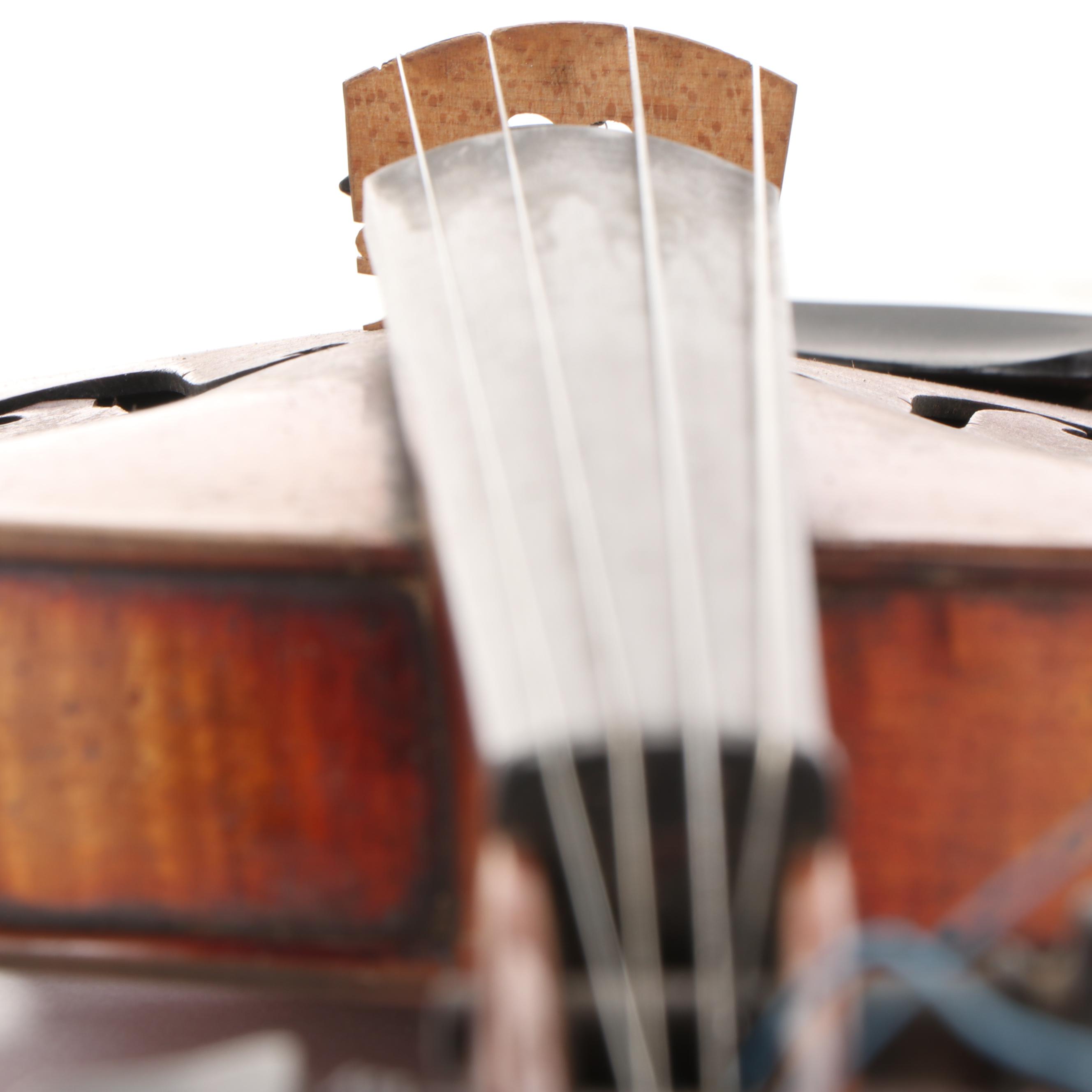 Antonius Stradivarius "Faciebat Cremona" Reproduction 4/4 Violin with Bow