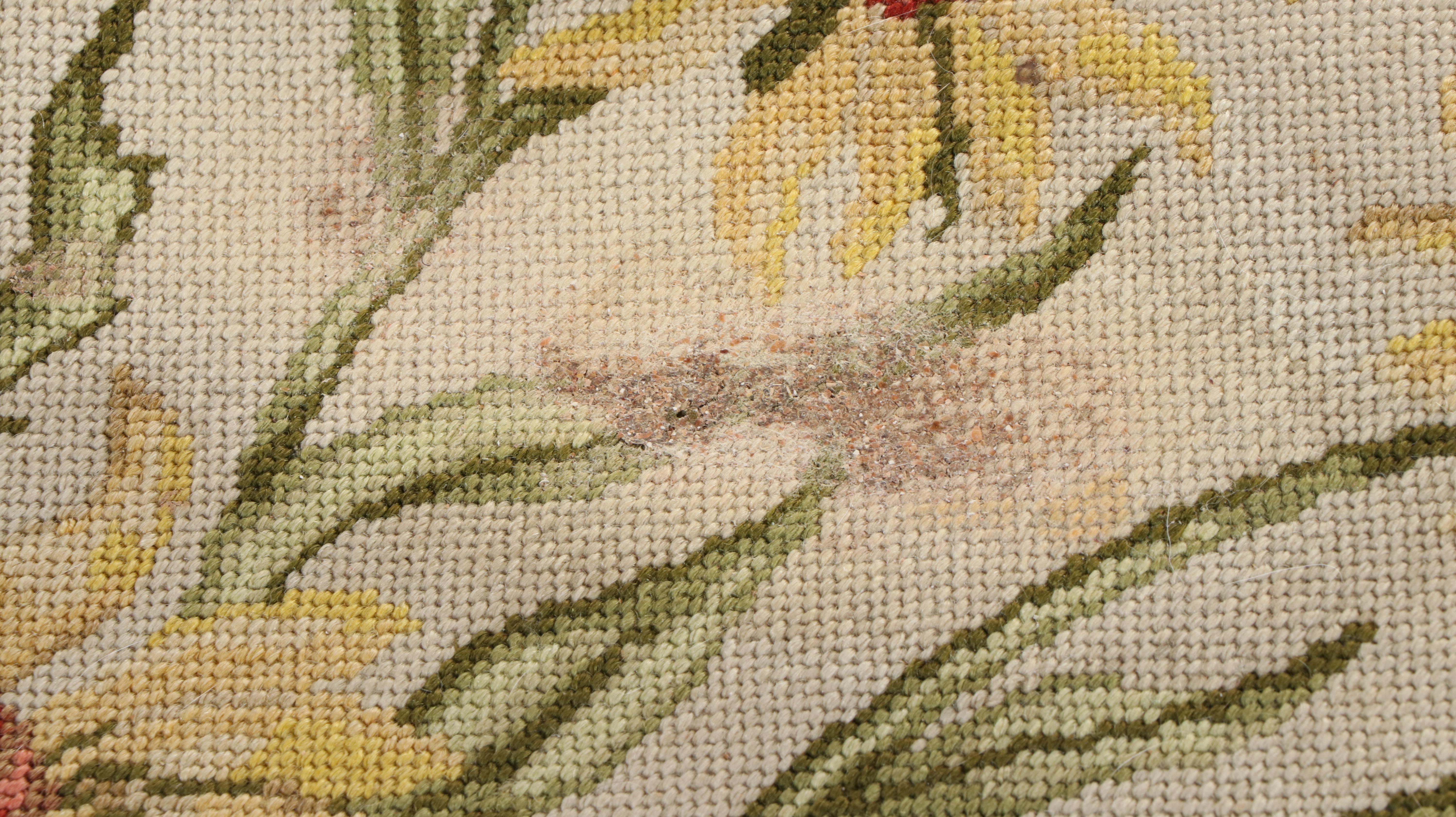 Hepplewhite Style Mahogany Dining Chairs, Mid 20th Century