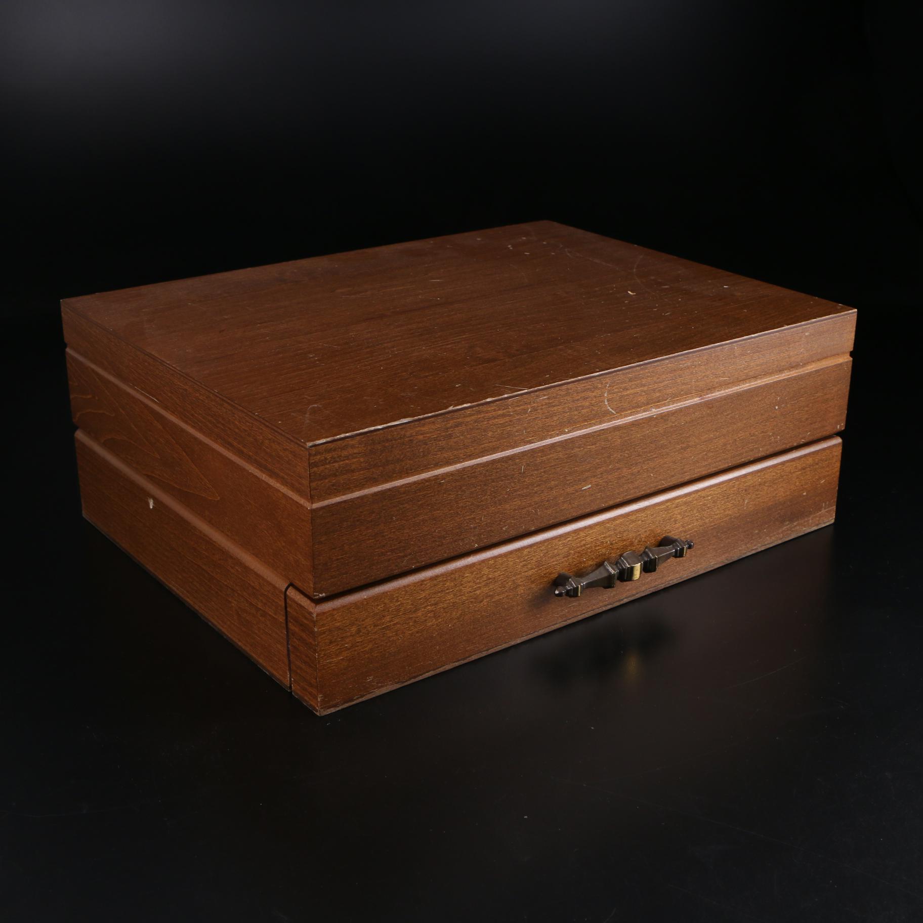 John Osborne of Sheffield England Silver Plate Flatware Set with Chest