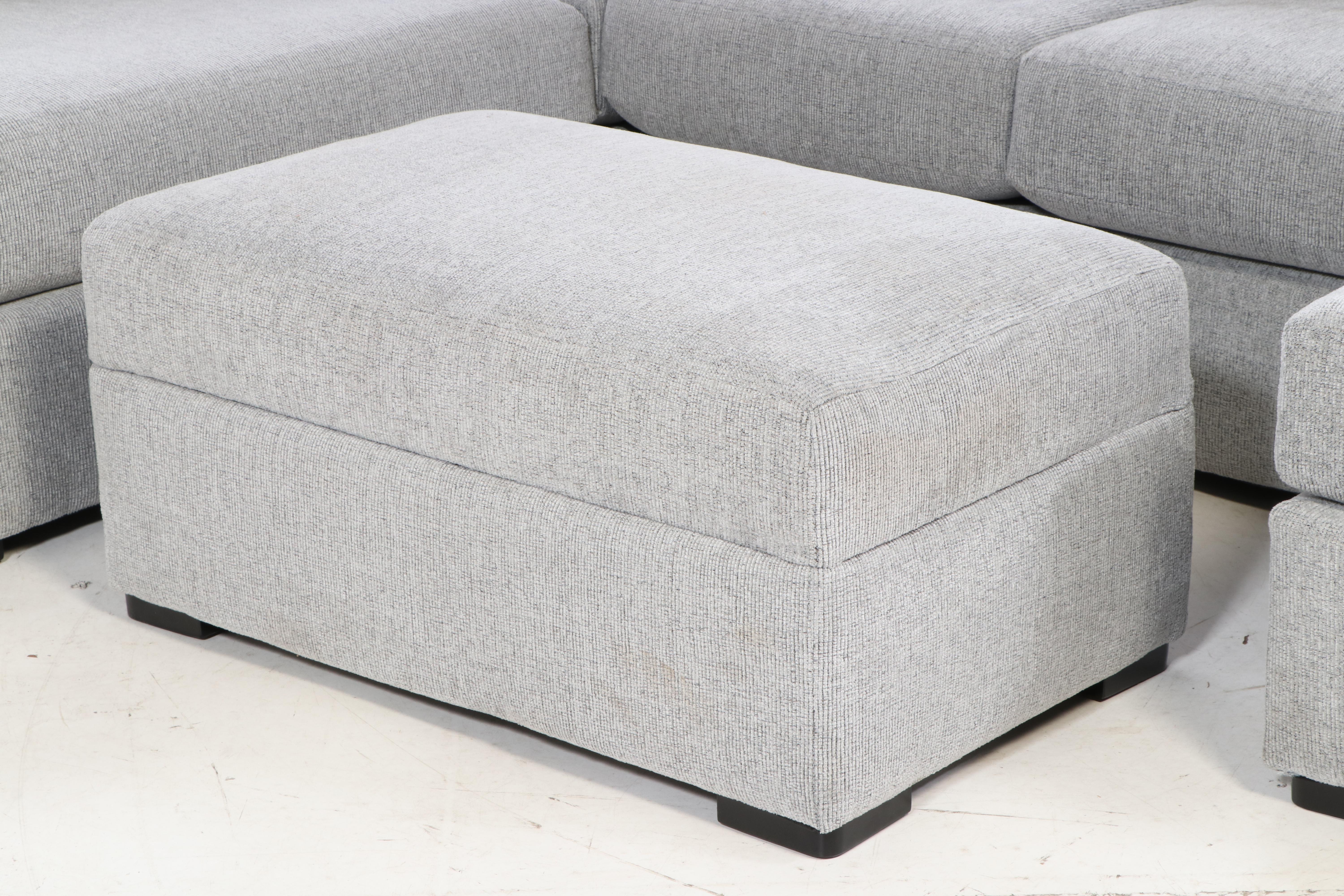 Broyhill Contemporary Upholstered Sectional Sofa with Ottoman