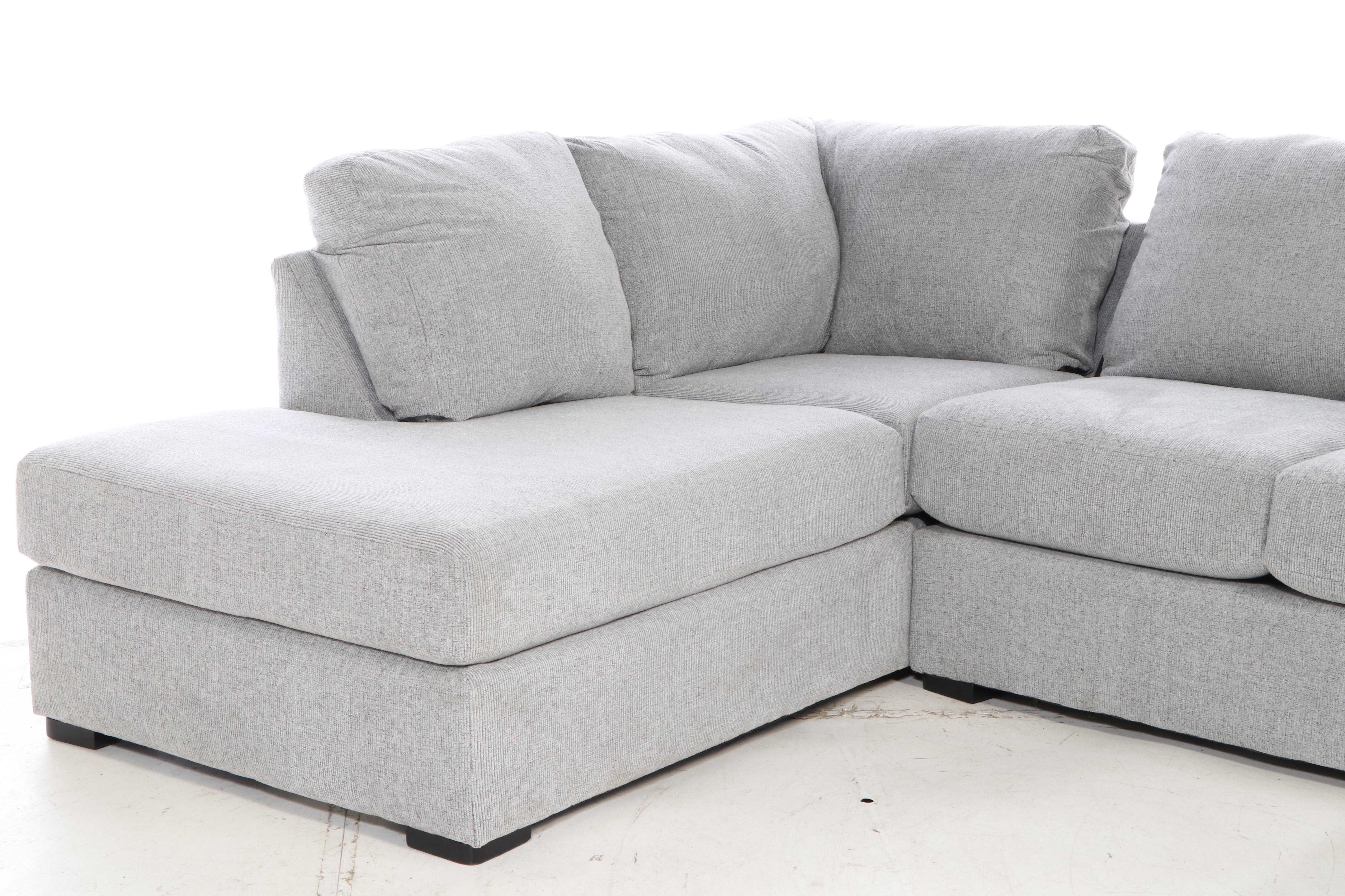 Broyhill Contemporary Upholstered Sectional Sofa with Ottoman