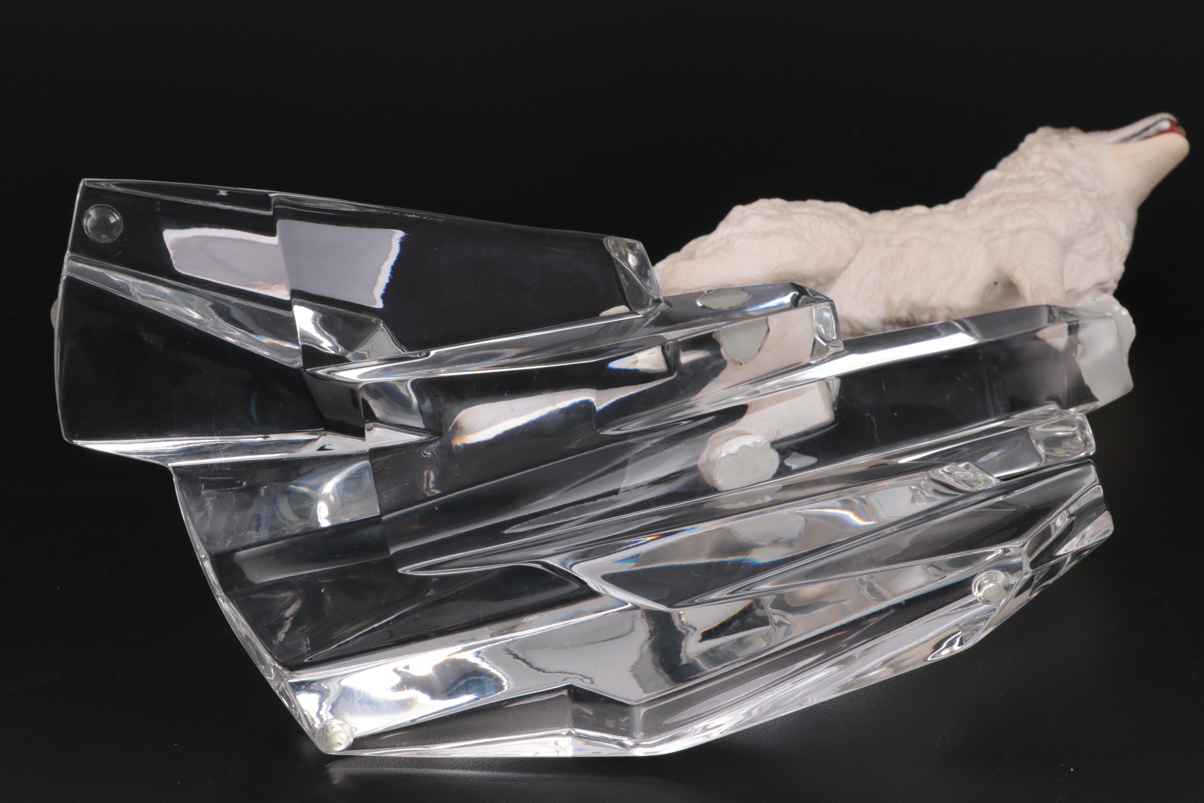 Franklin Mint "Cry of the North" Porcelain Wolf on Crystal Iceberg Figurine