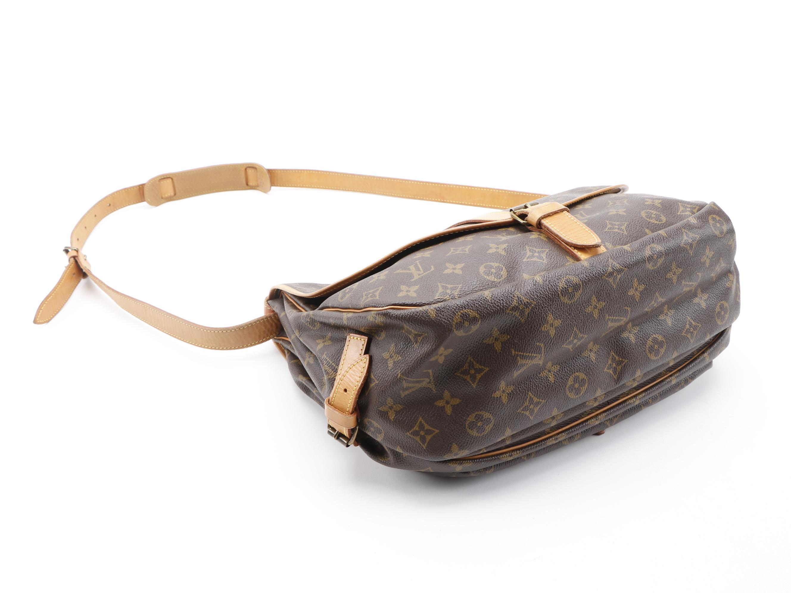 Louis Vuitton Saumur 35 Messenger Bag in Monogram Canvas and Vachetta Leather