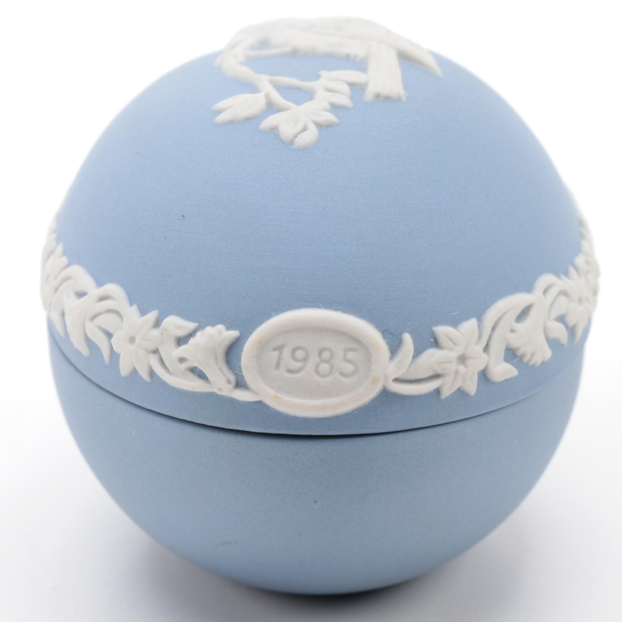 Wedgwood Jasperware Sparrow Egg Box, Late 20th Century
