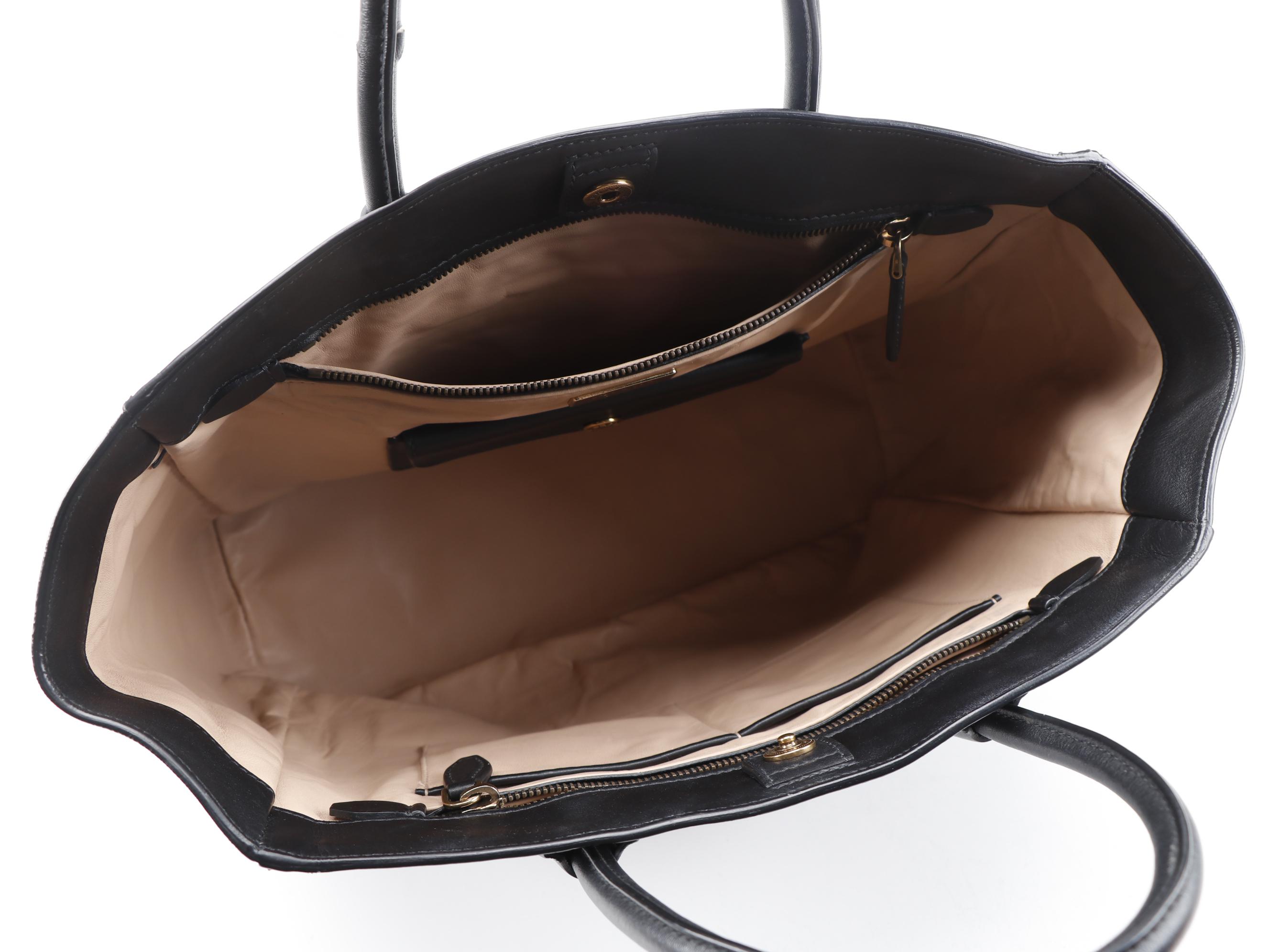 Prada Argilla Tote Bag in Nero City Calfskin Leather