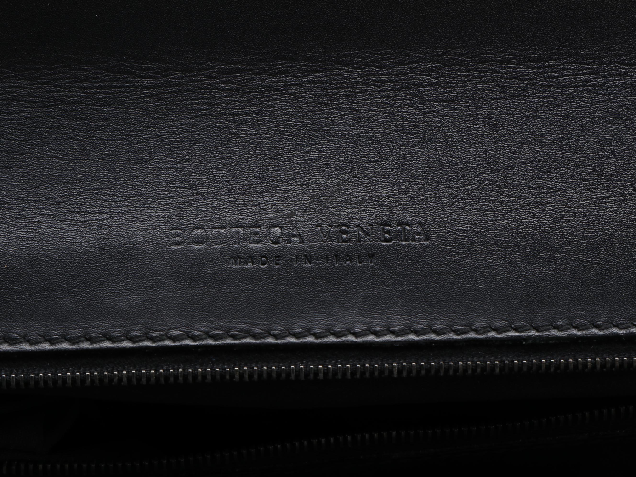 Bottega Veneta Envelope Briefcase in Black Leather with Intrecciato Detail