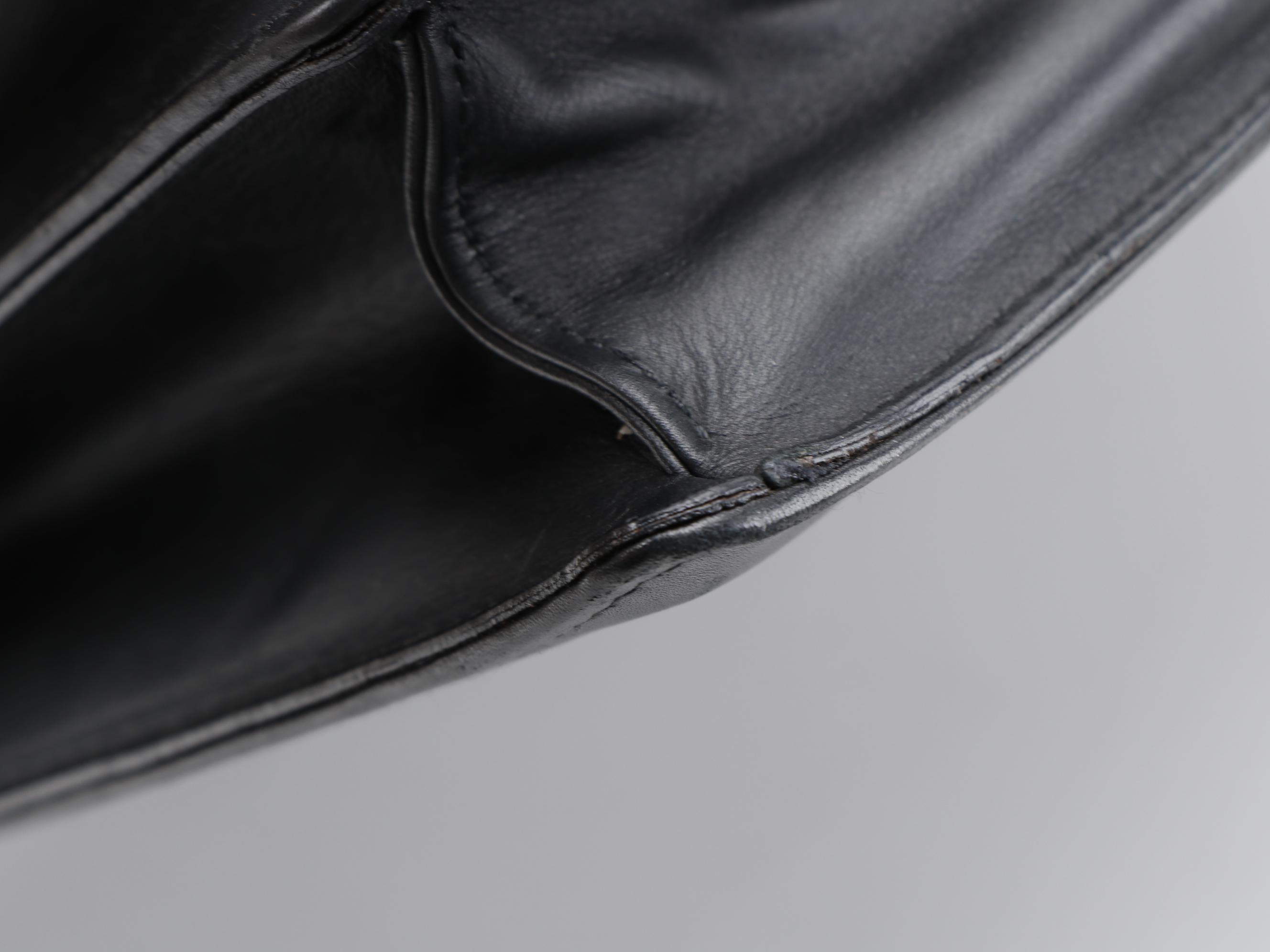 Bottega Veneta Envelope Briefcase in Black Leather with Intrecciato Detail