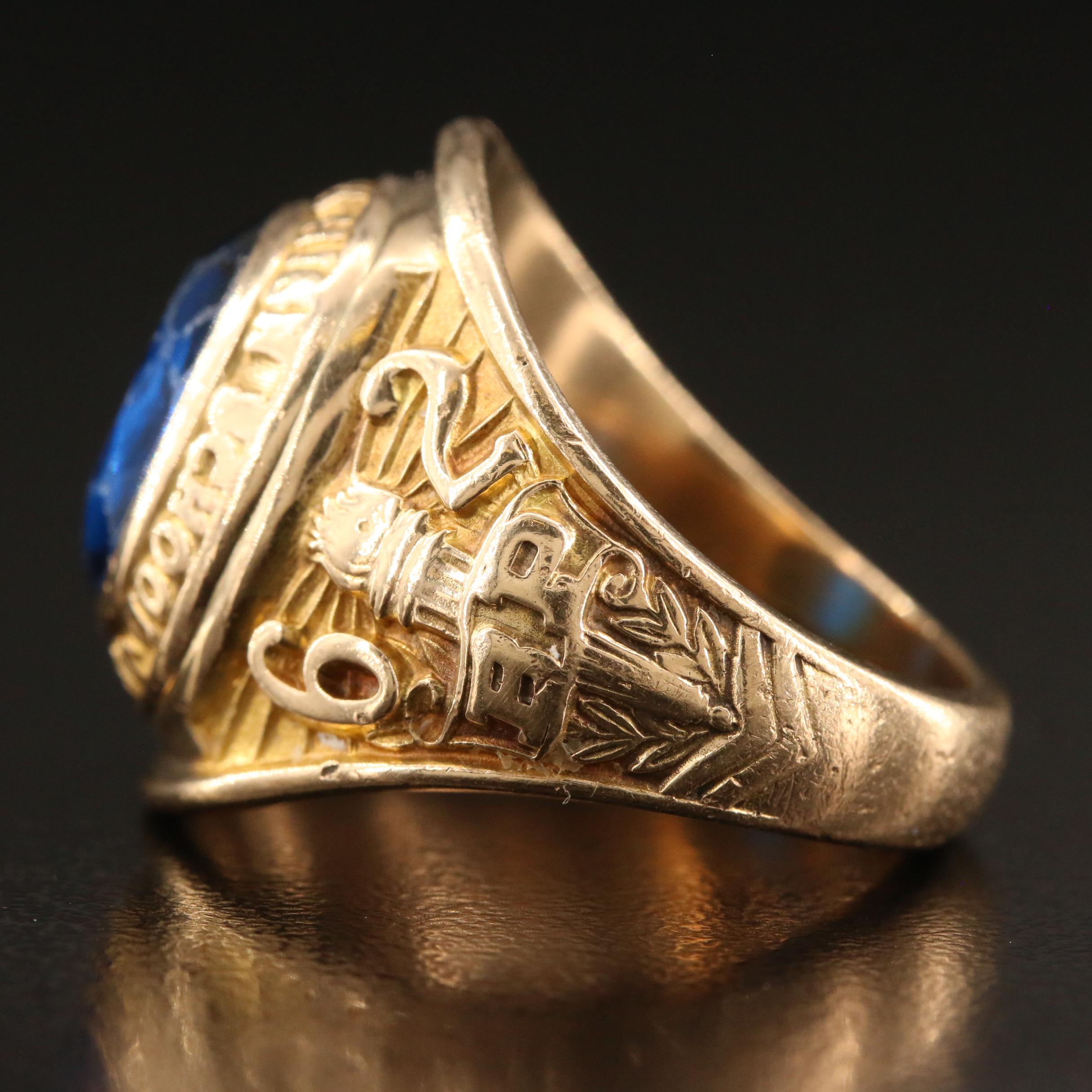 1960s Balfour 10K Spinel High School Class Ring