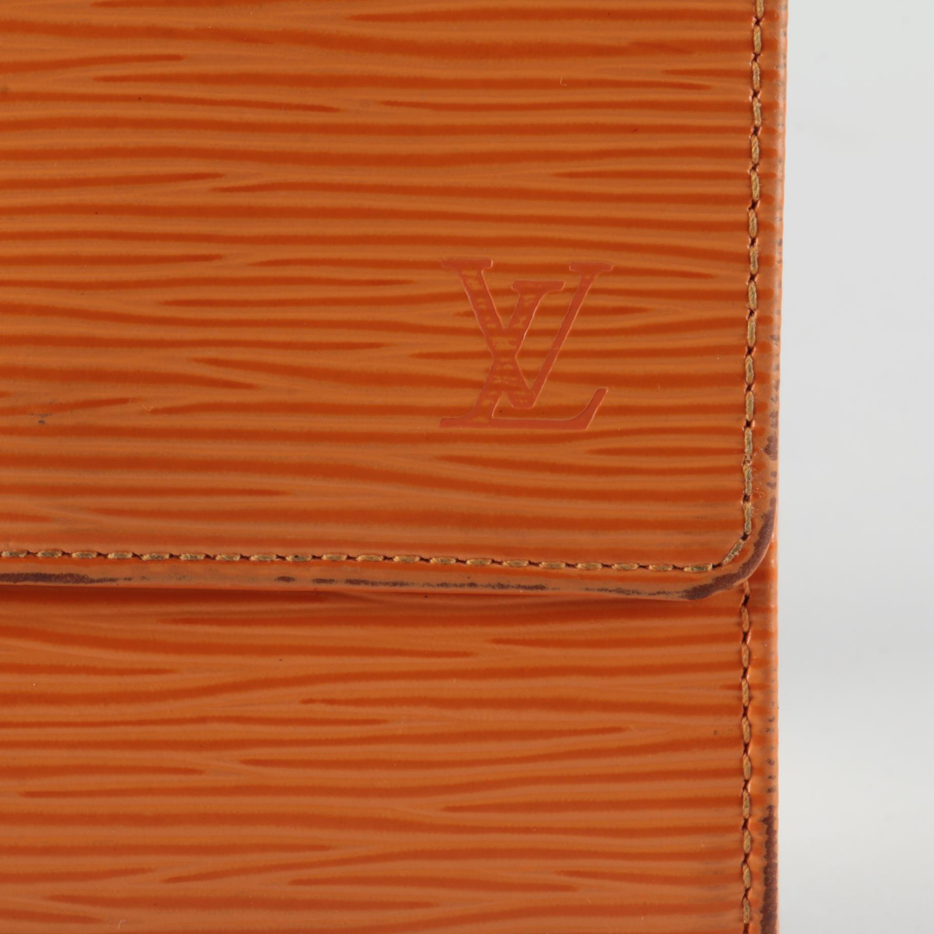 Louis Vuitton Elise Porte-Monnaie Wallet in Piment Epi Leather