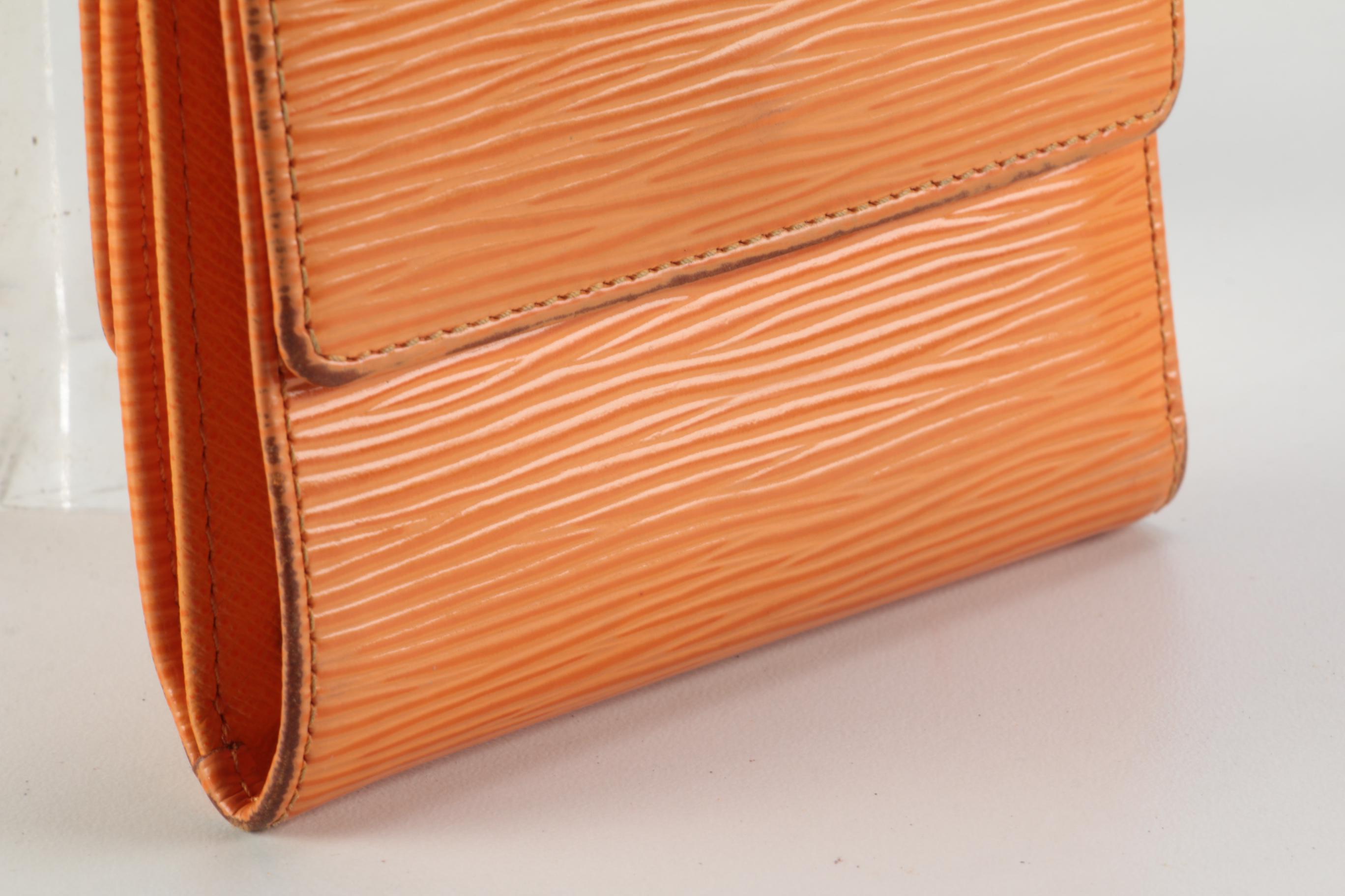 Louis Vuitton Elise Porte-Monnaie Wallet in Piment Epi Leather