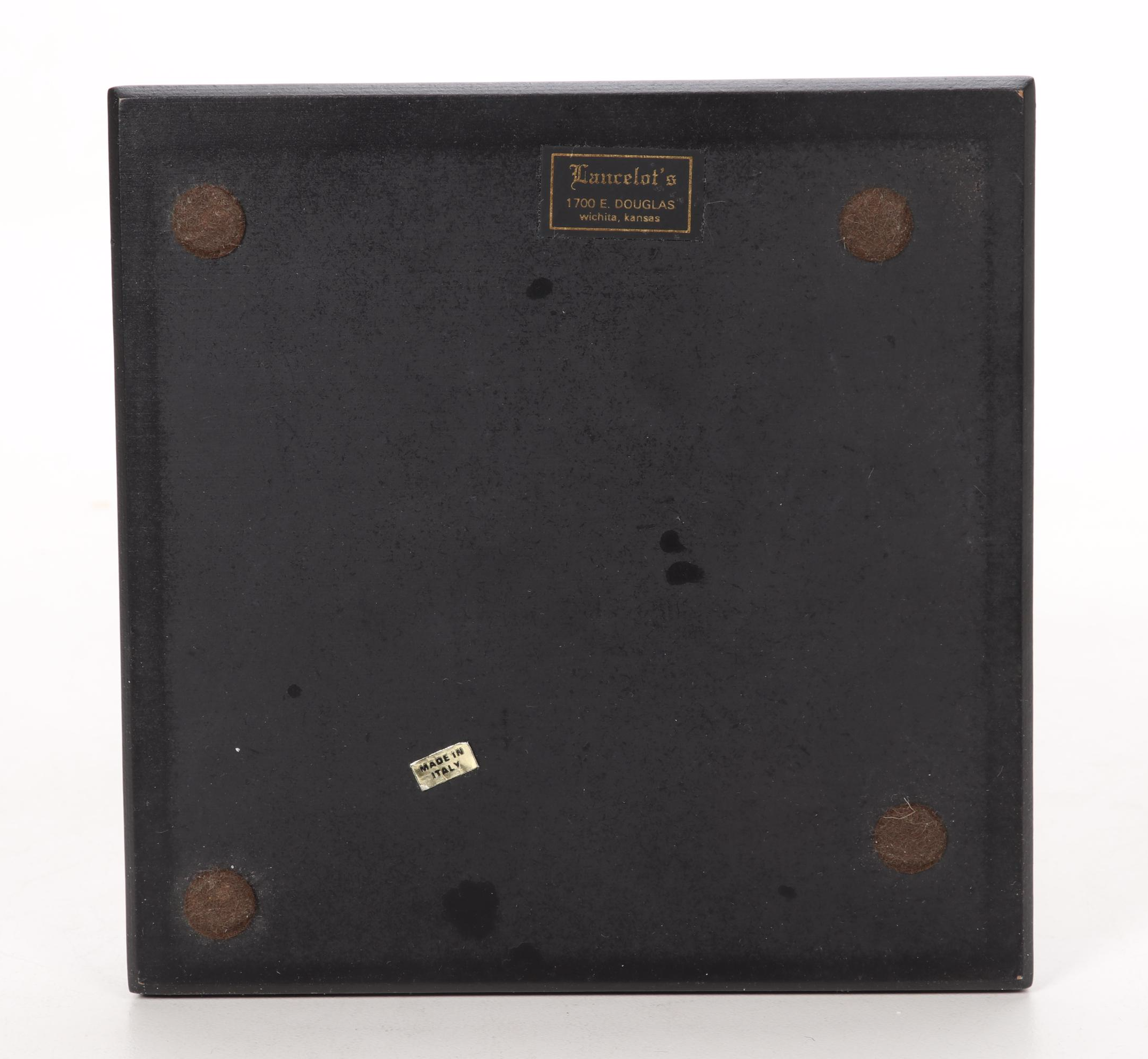 Giuseppe Armani Limited Edition "Black Lady with Elephant" Porcelain Figure