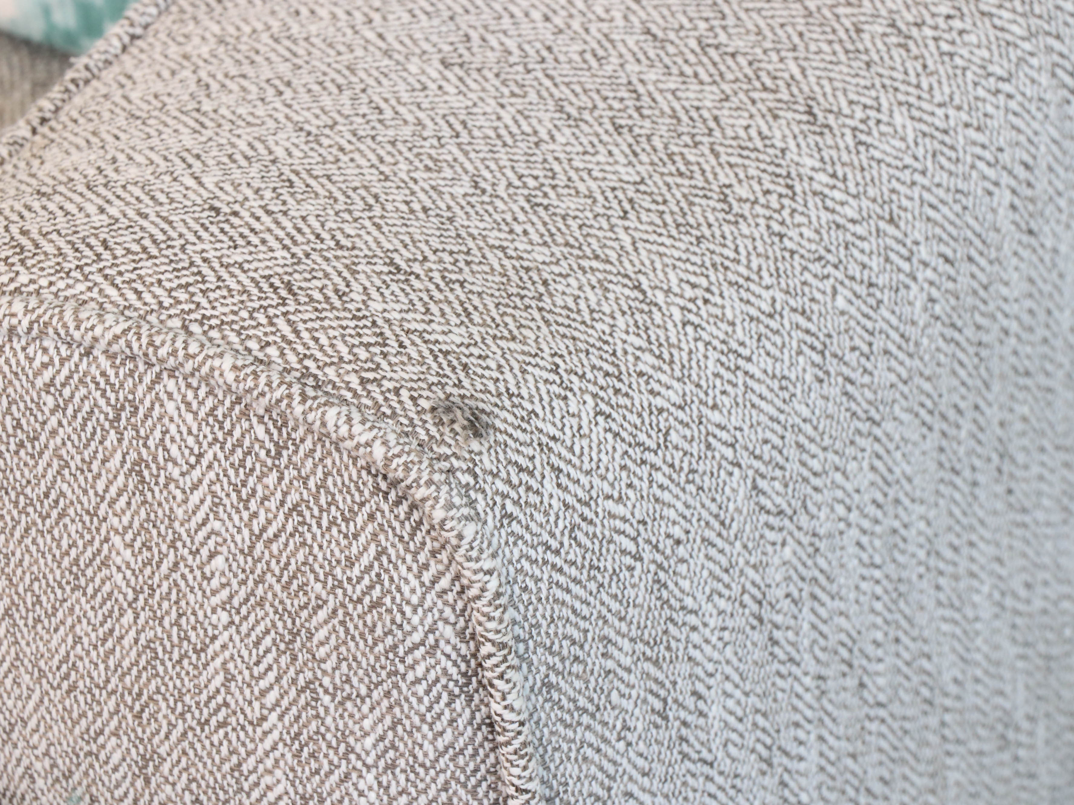 Rowe Furniture Modern Tweed Upholstered Sofa with Decorative Pillows