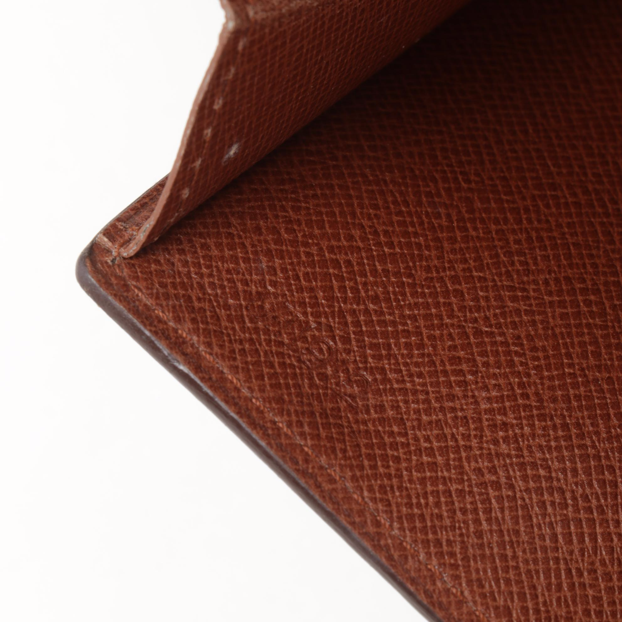 Louis Vuitton Pochette Porte-Monnaie Credit in Monogram Canvas