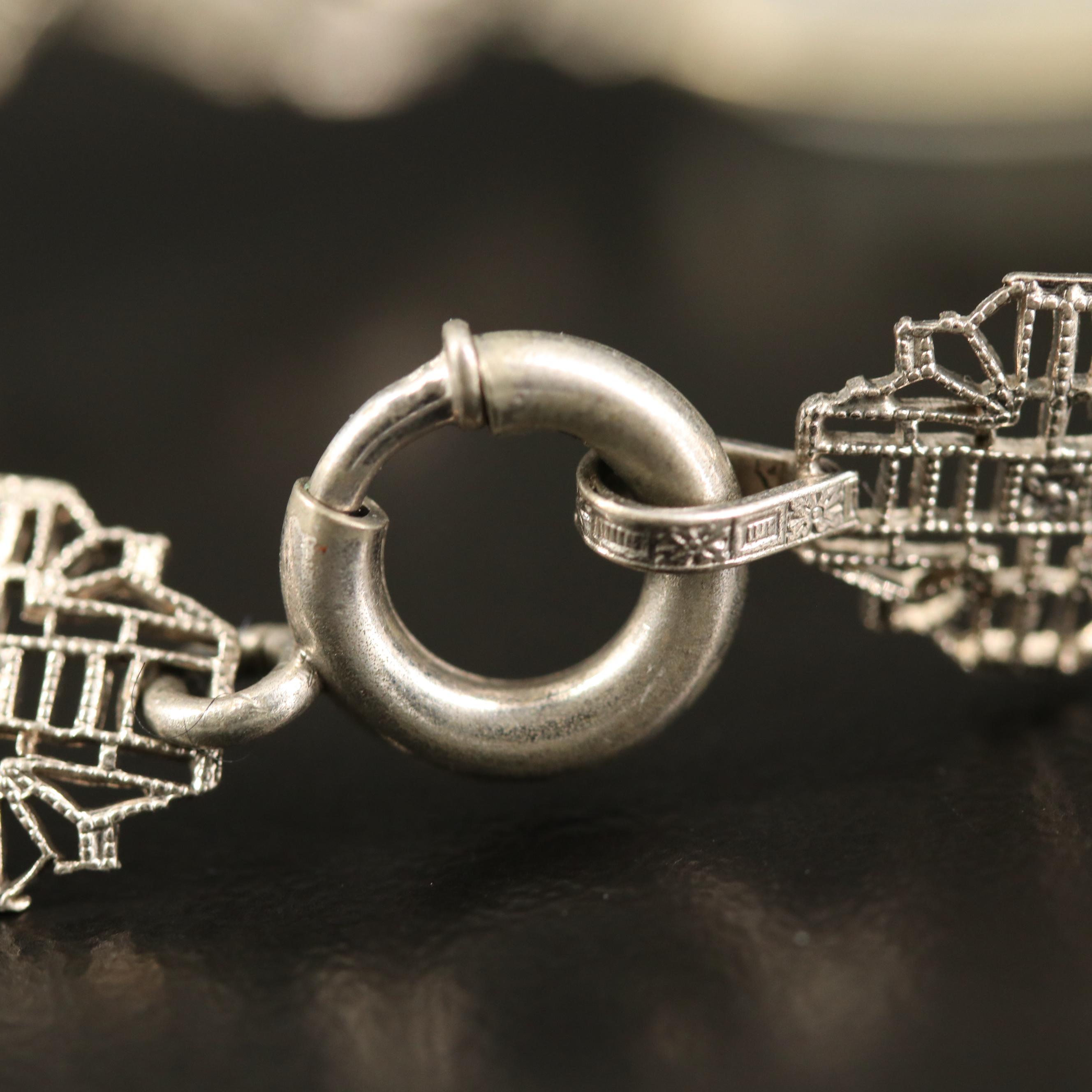 Vintage Camphor Glass Oval Link Bracelet