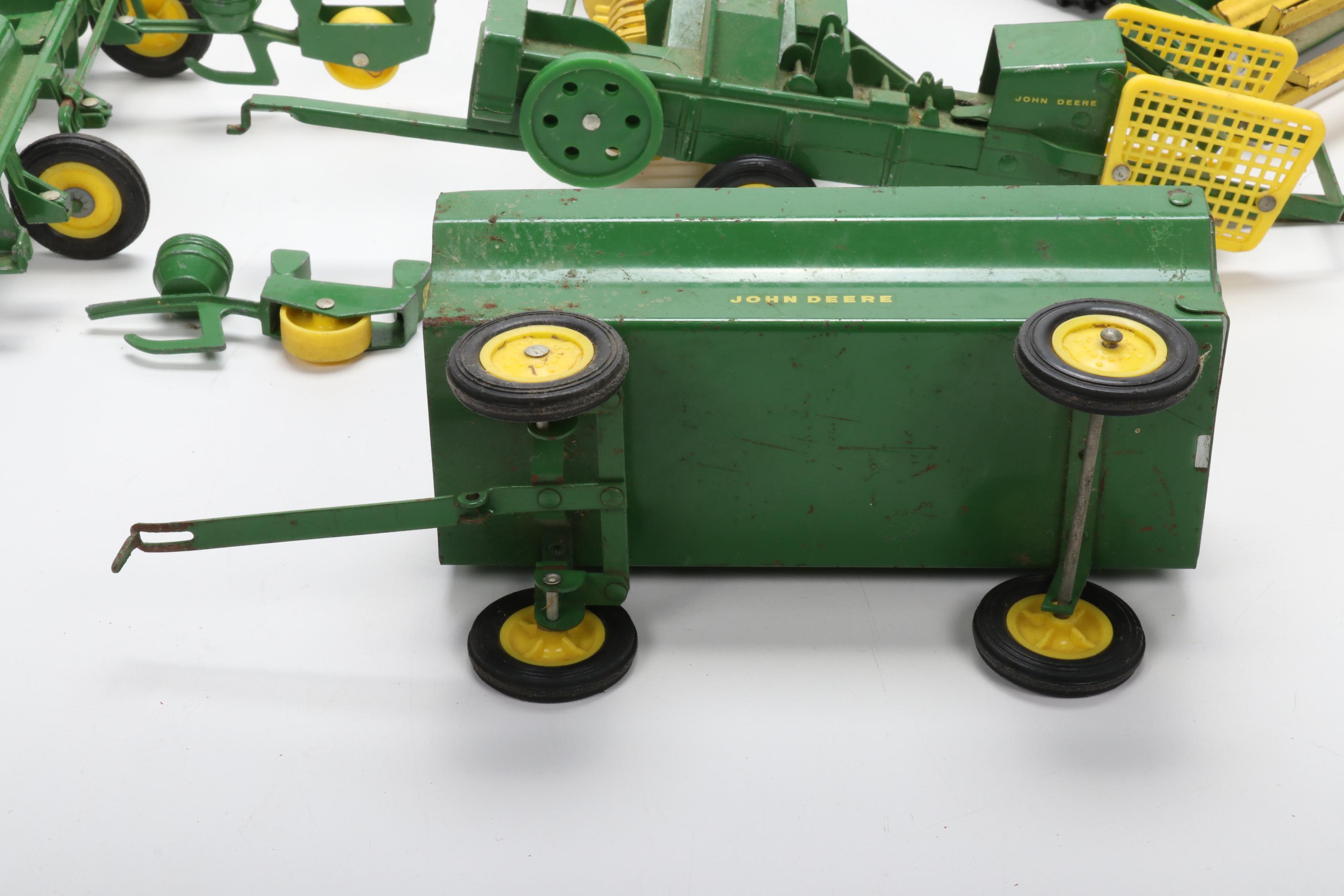 John Deere Diecast Model Farming Tractors