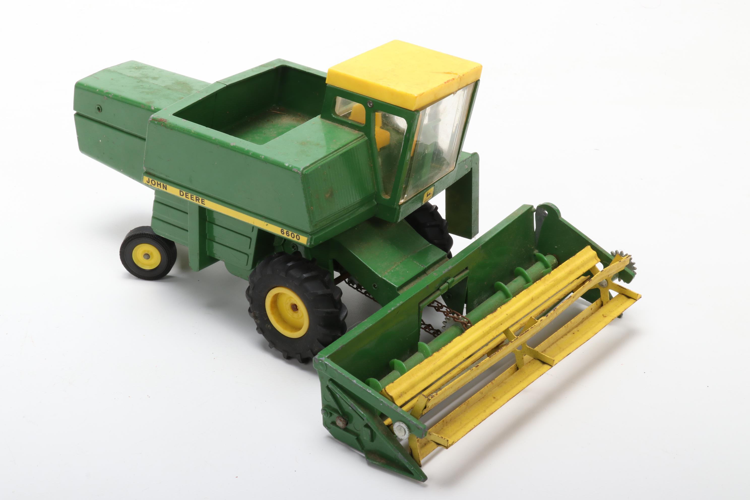 John Deere Diecast Model Farming Tractors