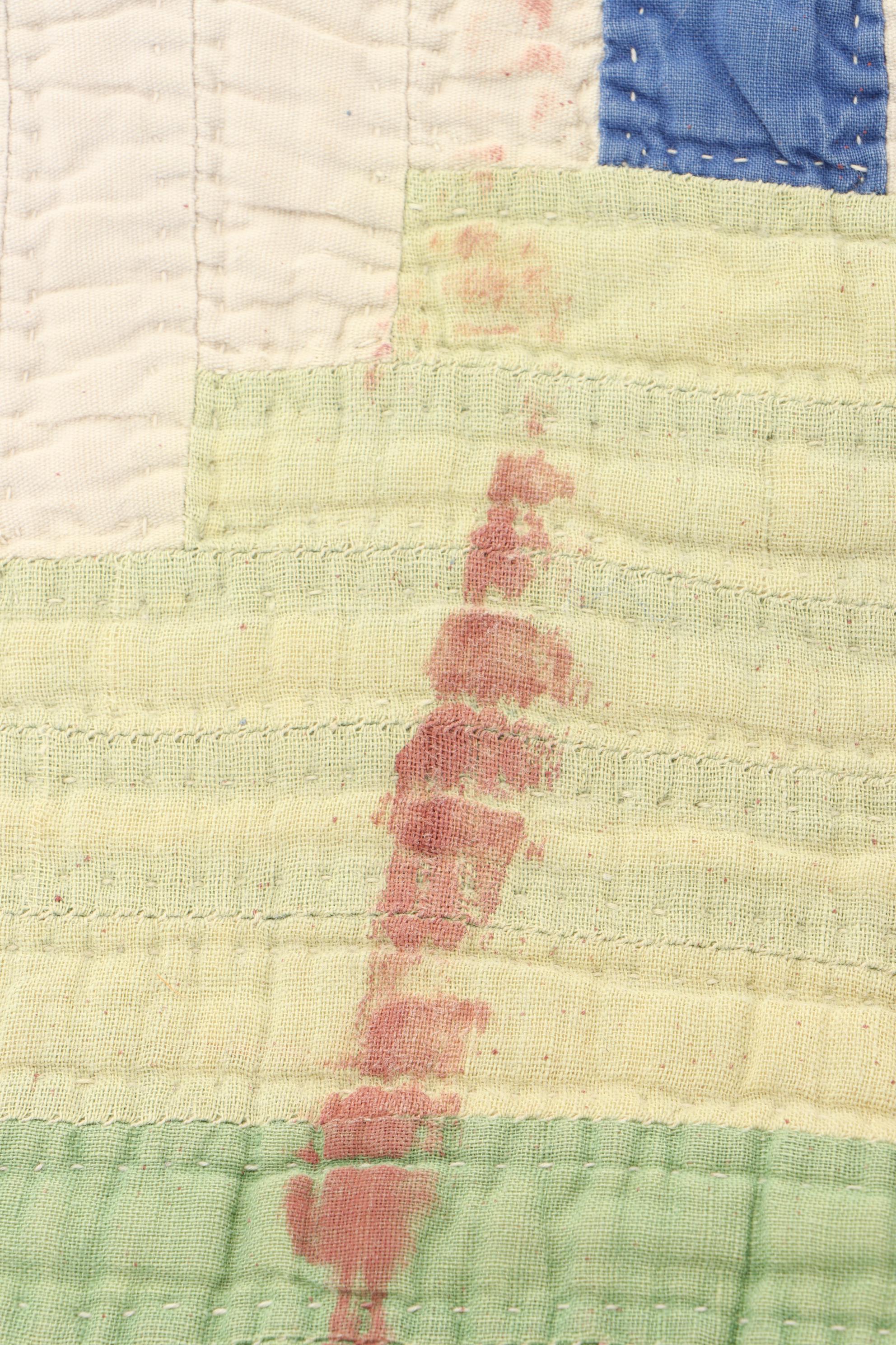 Handcrafted "Courthouse Steps Log Cabin" Pieced Feed Sack Quilt, Early 20th C.