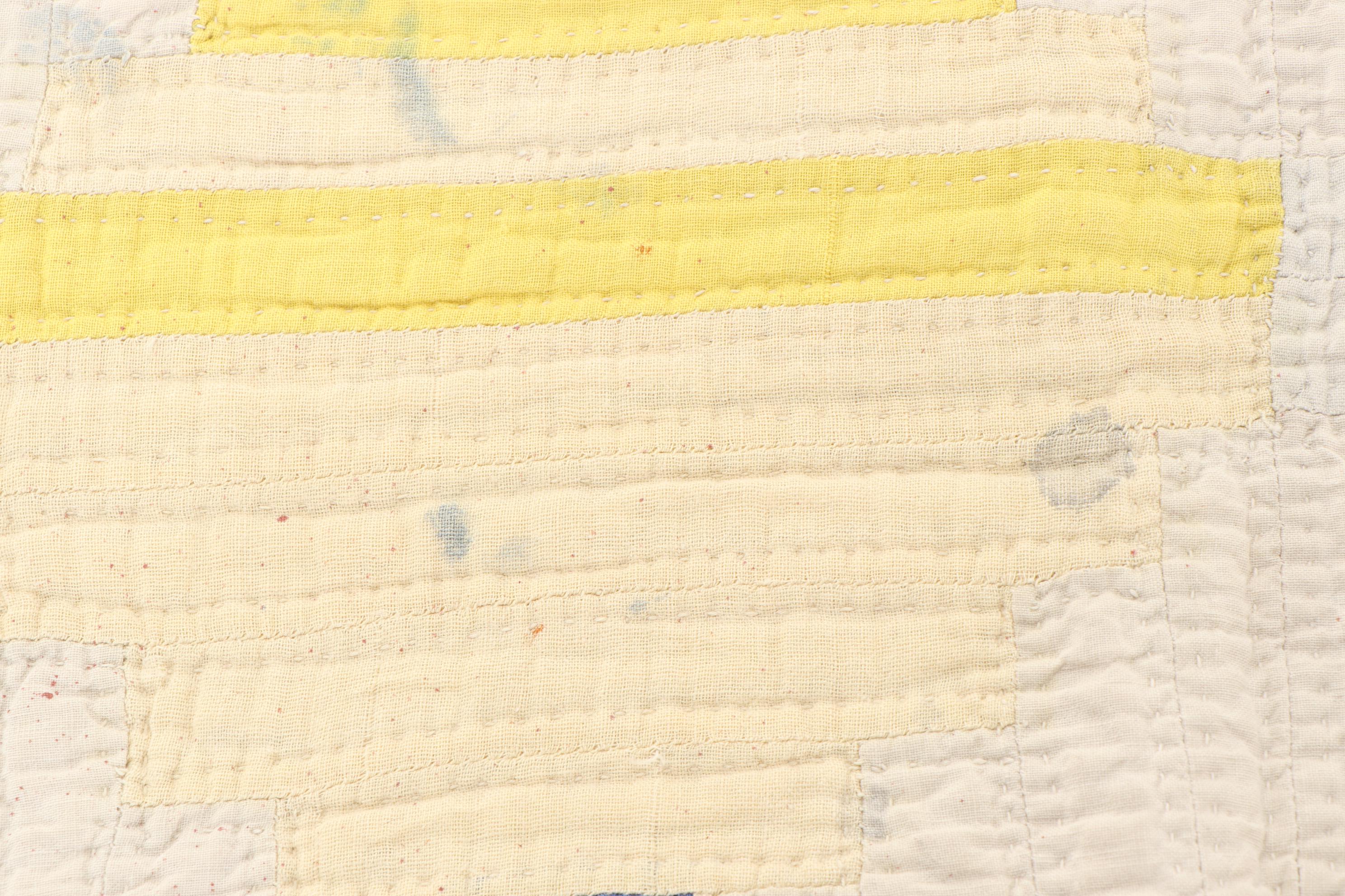 Handcrafted "Courthouse Steps Log Cabin" Pieced Feed Sack Quilt, Early 20th C.