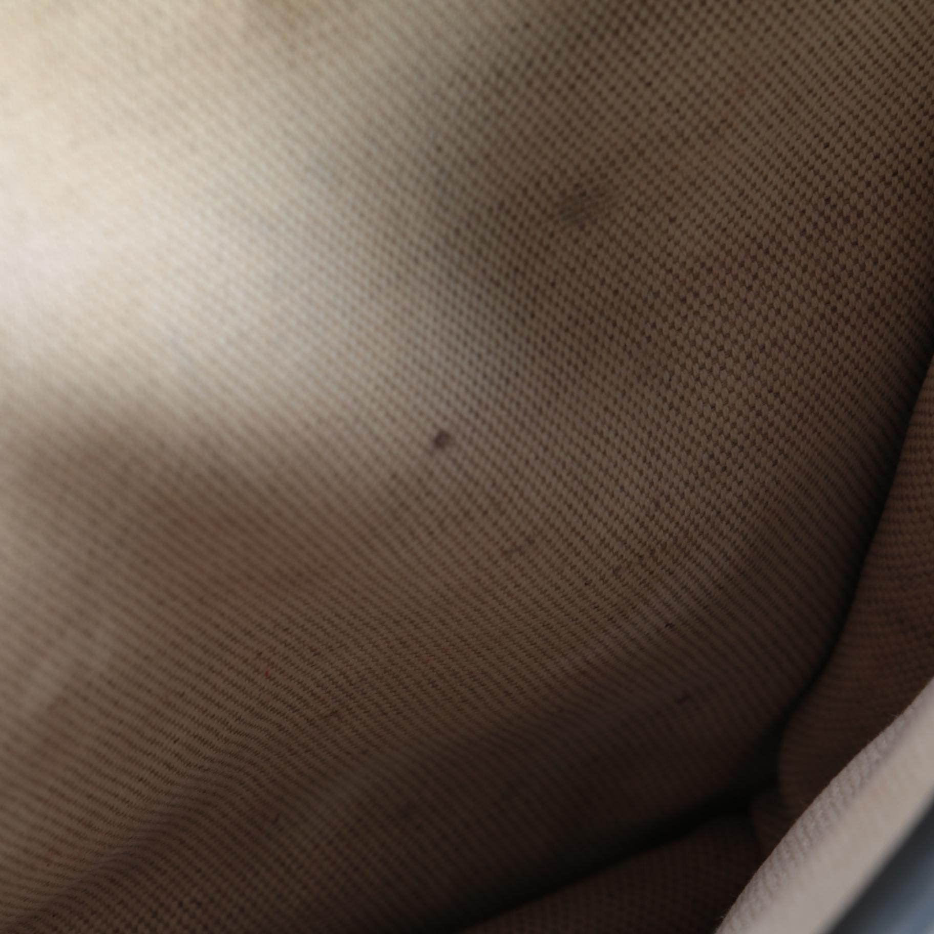 Gucci Dionysus Bag in Red, Ecru, and Navy Leather with Embellished Bee Appliqué