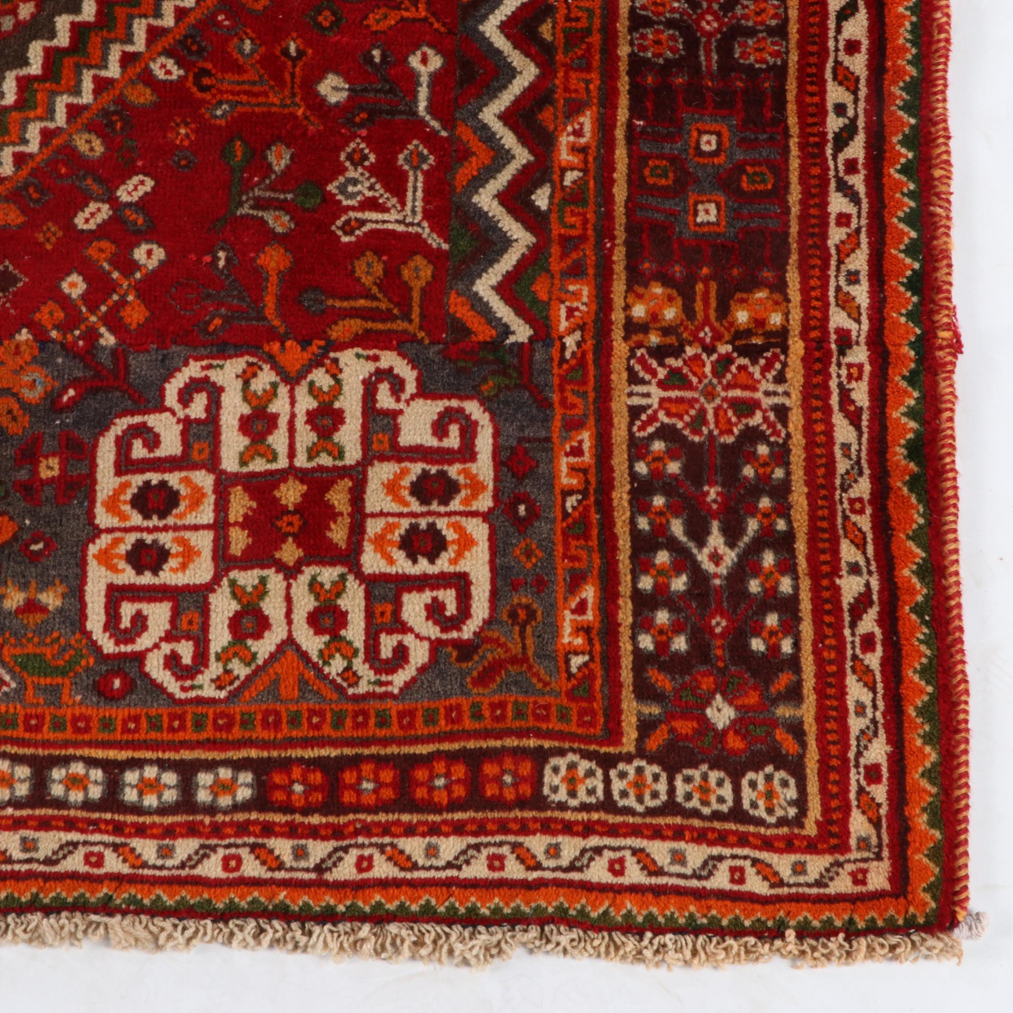 5'3 x 5'10 Hand-Knotted Persian Qashqai Wool Area Rug
